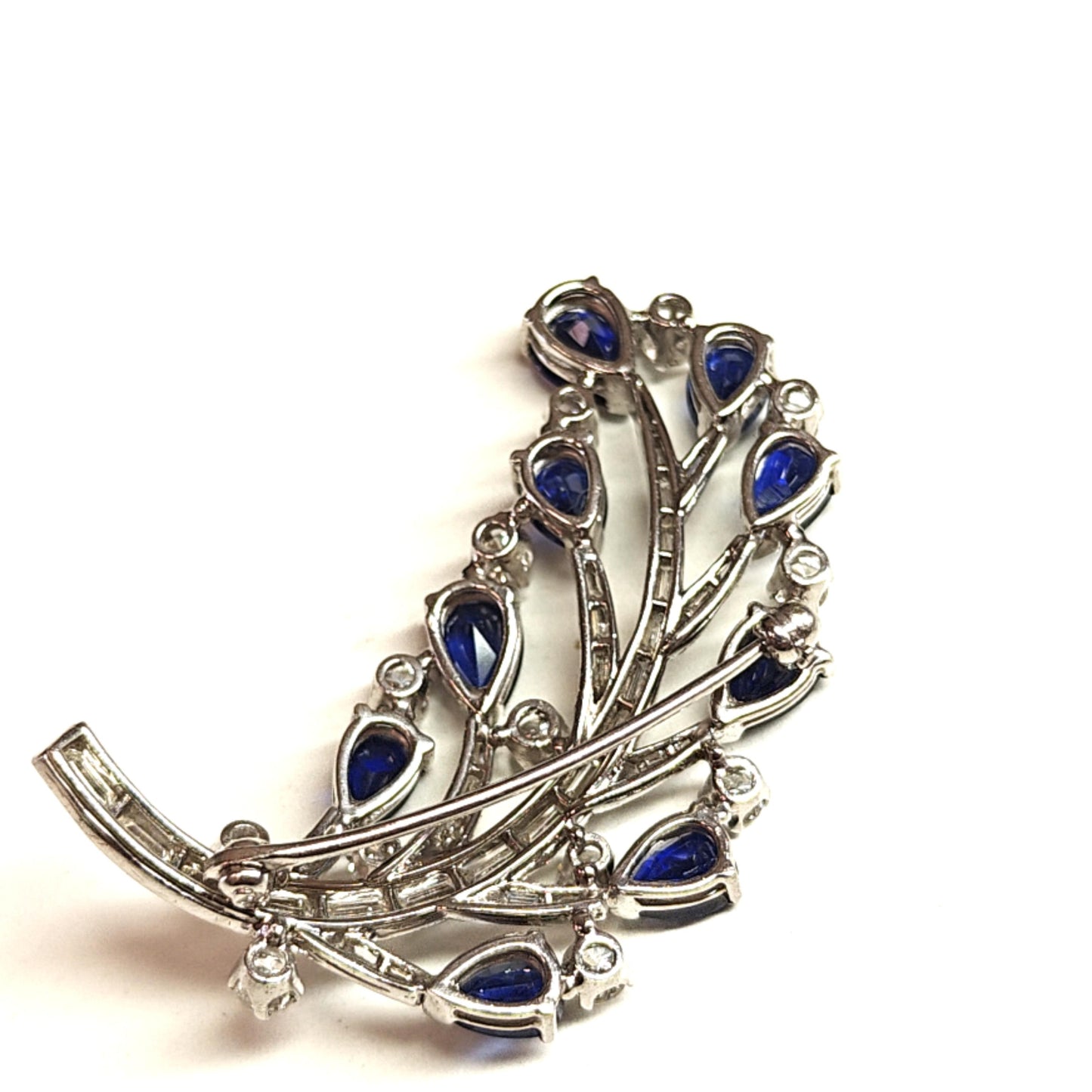 SAPPHIRE AND DIAMOND BROOCH PIN PLATINUM
