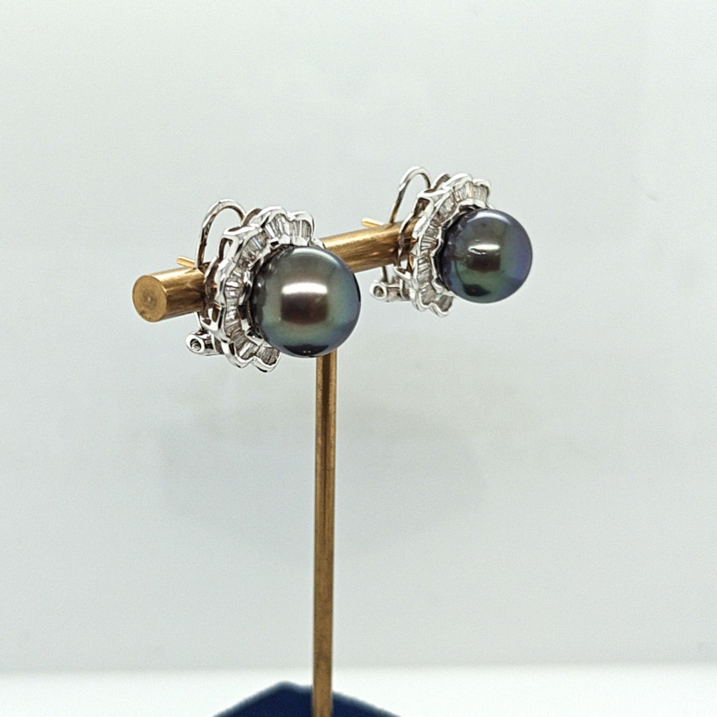BLACK PEARL 11.6MM AND DIAMOND EARRINGS WHITE GOLD