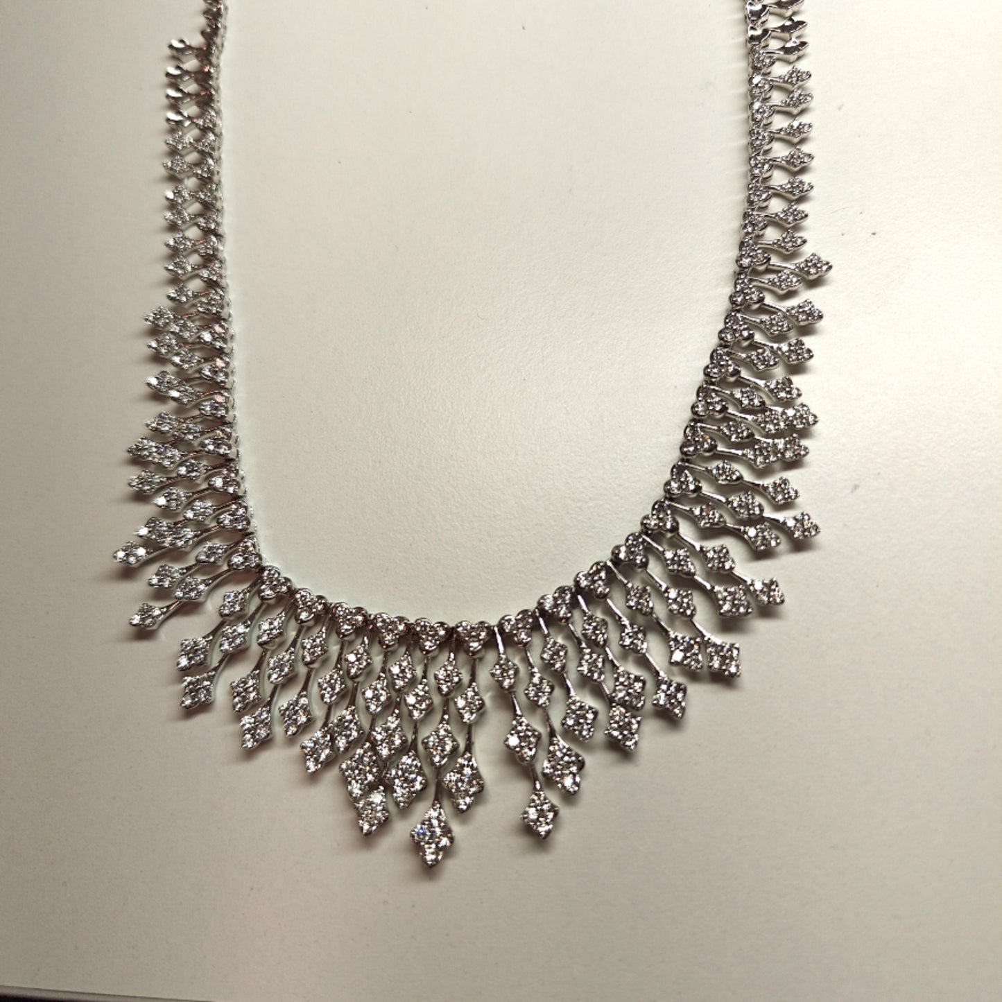 DIAMOND NECKLACE DRIP 18K WHITE GOLD