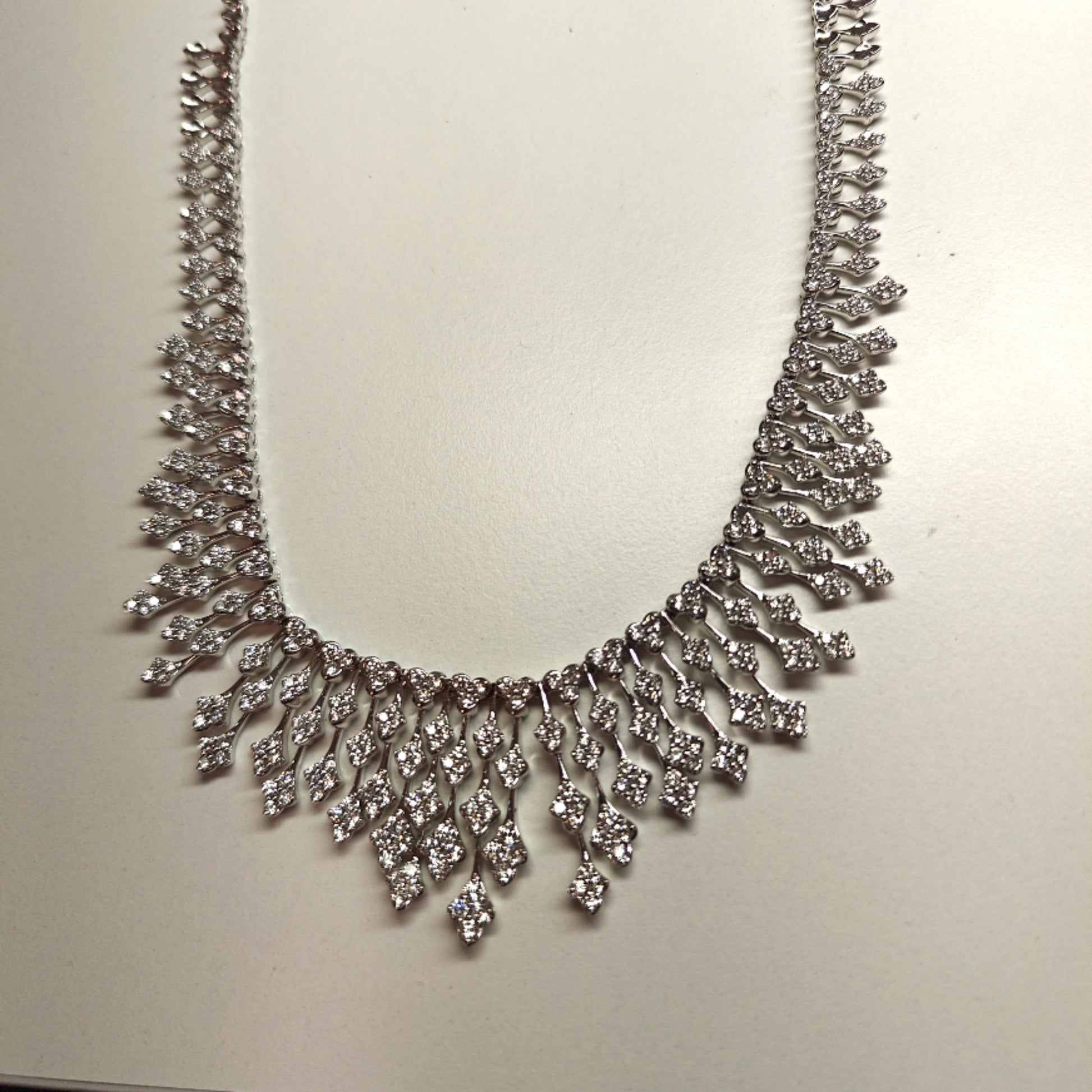 DIAMOND NECKLACE DRIP 18K WHITE GOLD