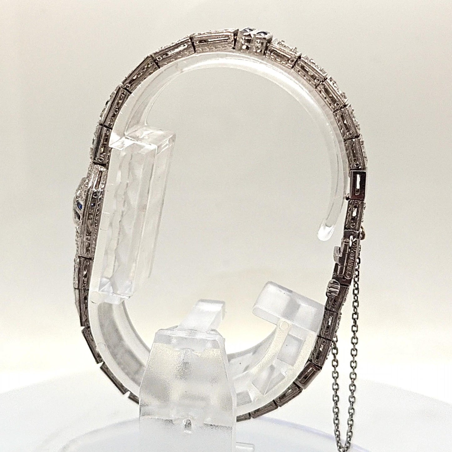 DIAMOND AND SAPPHIRE ART DECO BRACELET PLATINUM