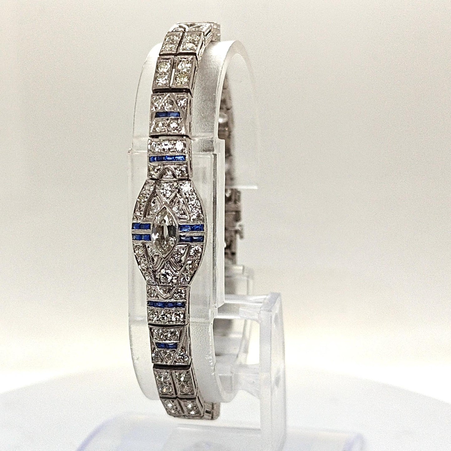 DIAMOND AND SAPPHIRE ART DECO BRACELET PLATINUM