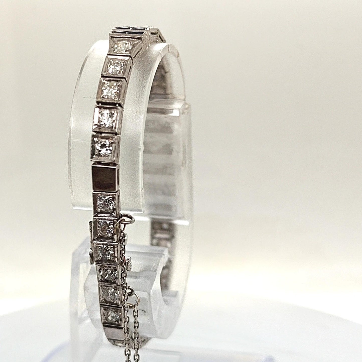 DIAMOND AND SAPPHIRE ART DECO BRACELET PLATINUM