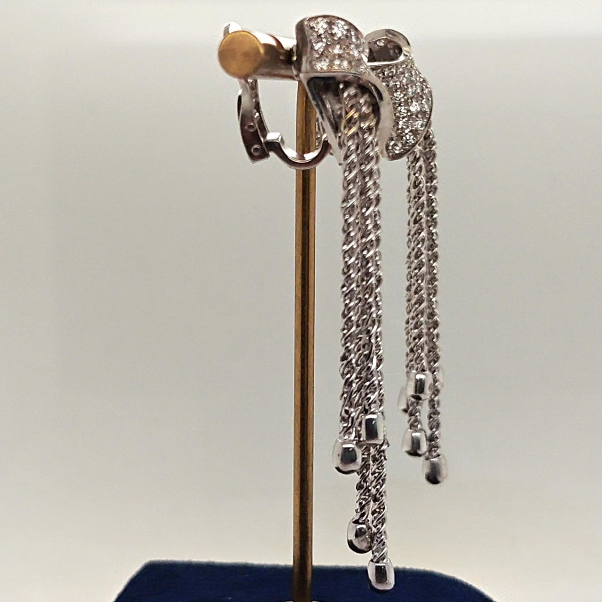 DIAMOND DANGLE EARRINGS 2.07CT WHITE GOLD