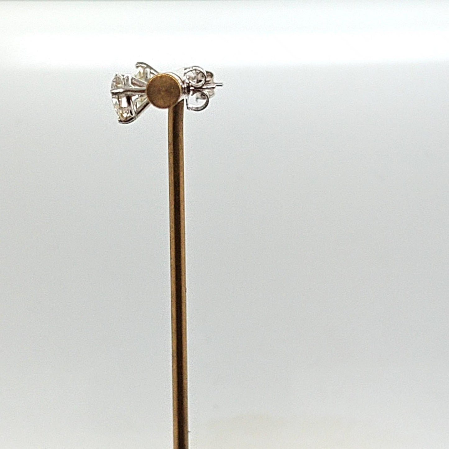 DIAMOND STUD EARRINGS 2.51CT PLATINUM MARTINI SETTING
