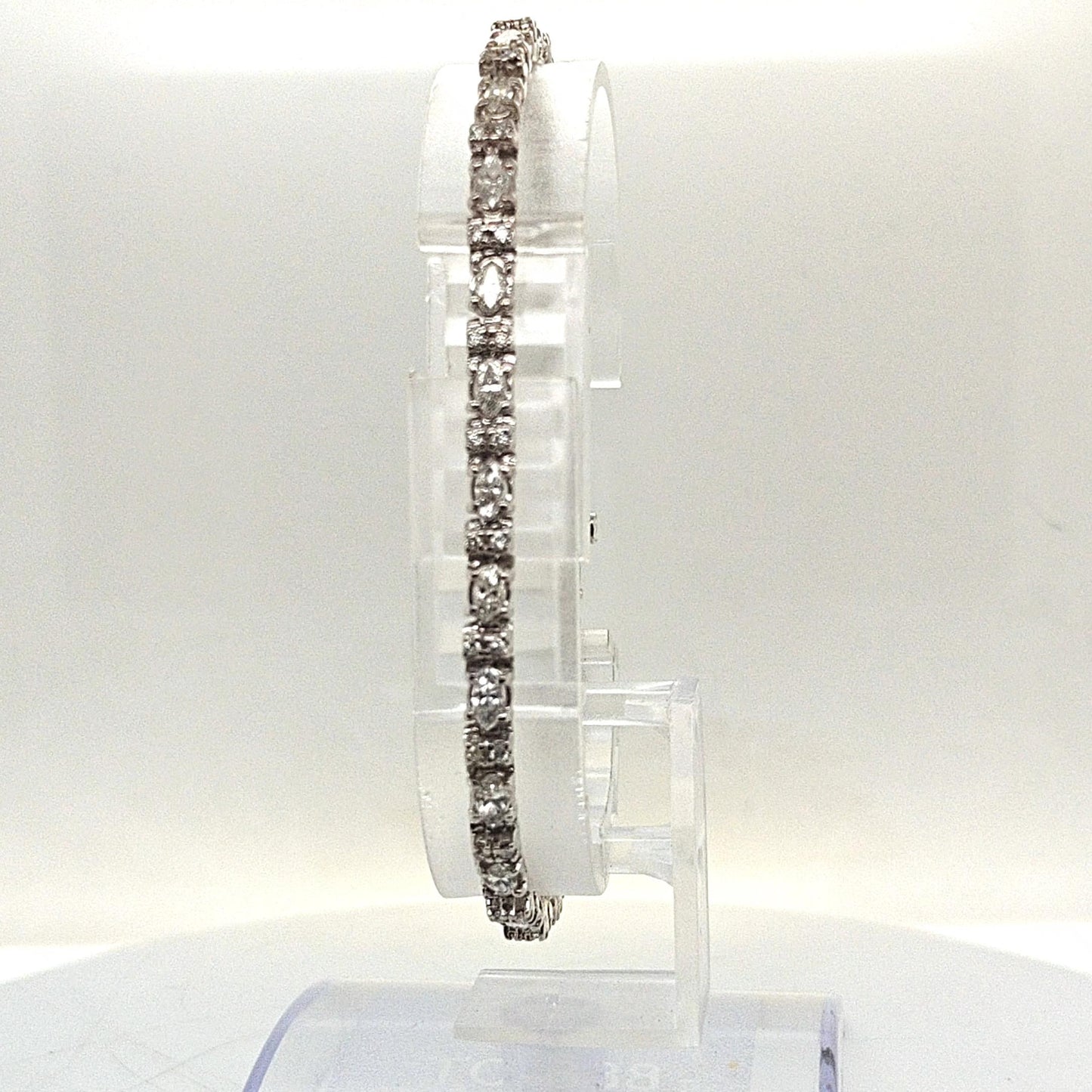 DIAMOND TENNIS BRACELET 3.65CT MARQUISE AND ROUND WHITE GOLD