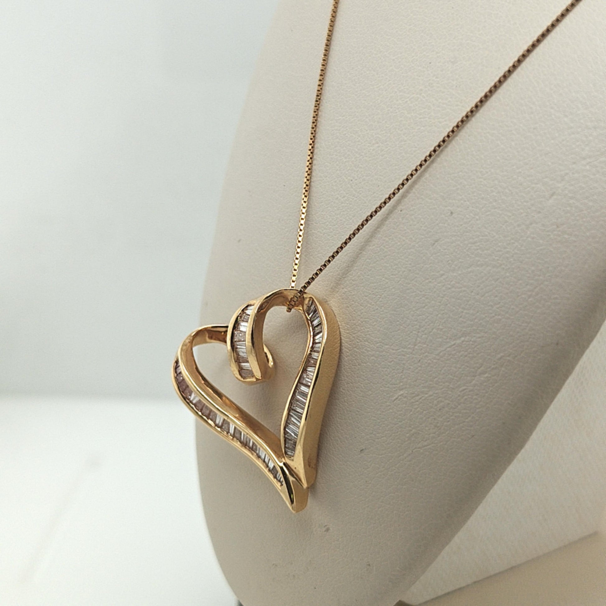 DIAMOND HEART PENDANT NECKLACE  1.35CT YELLOW GOLD