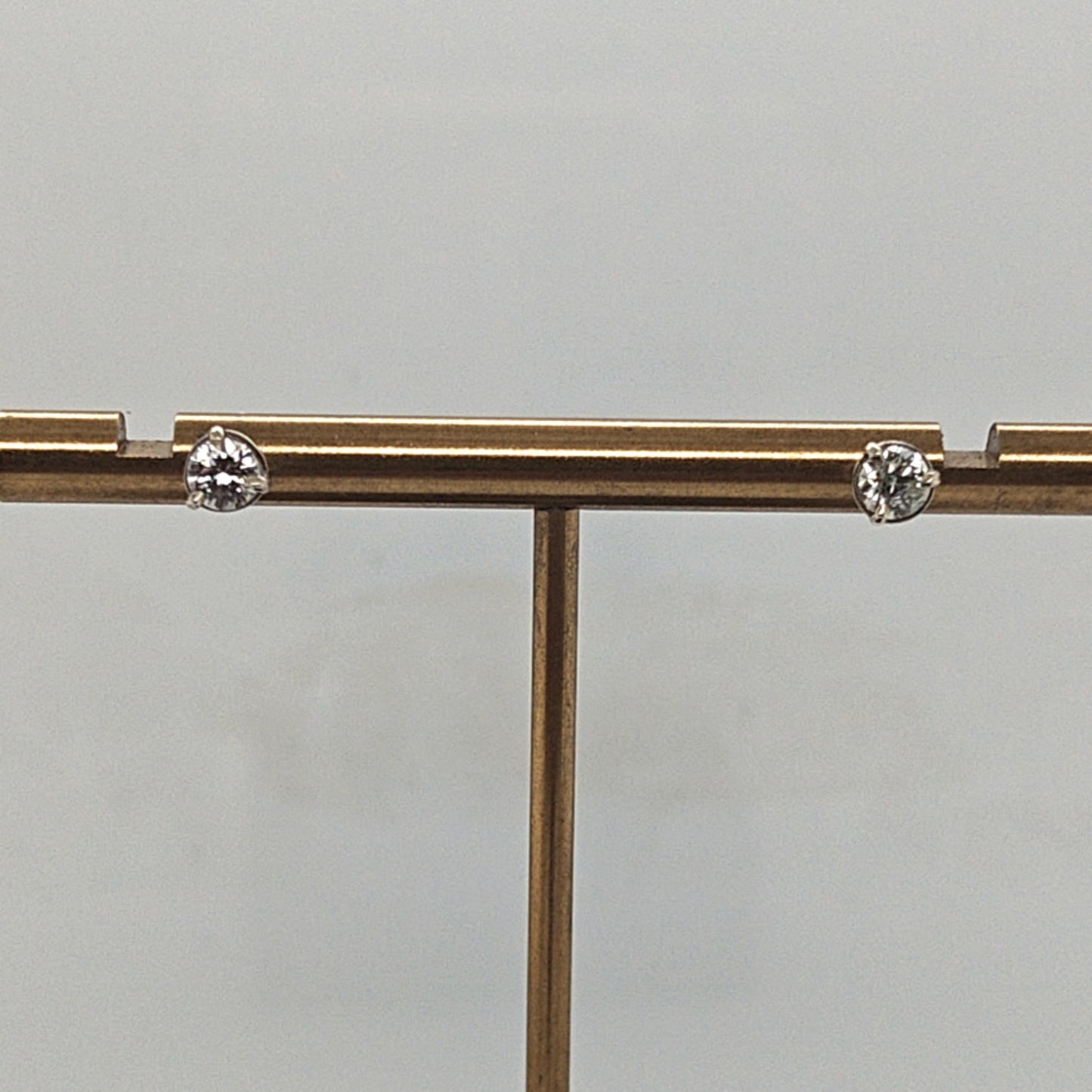 DIAMOND STUD EARRINGS 0.43CT WHITE GOLD