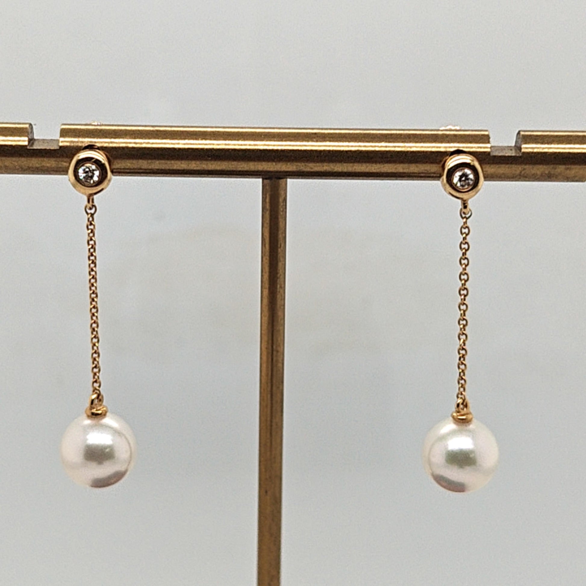 DIAMOND AND PEARL DANGLE EARRINGS YELLOW GOLD