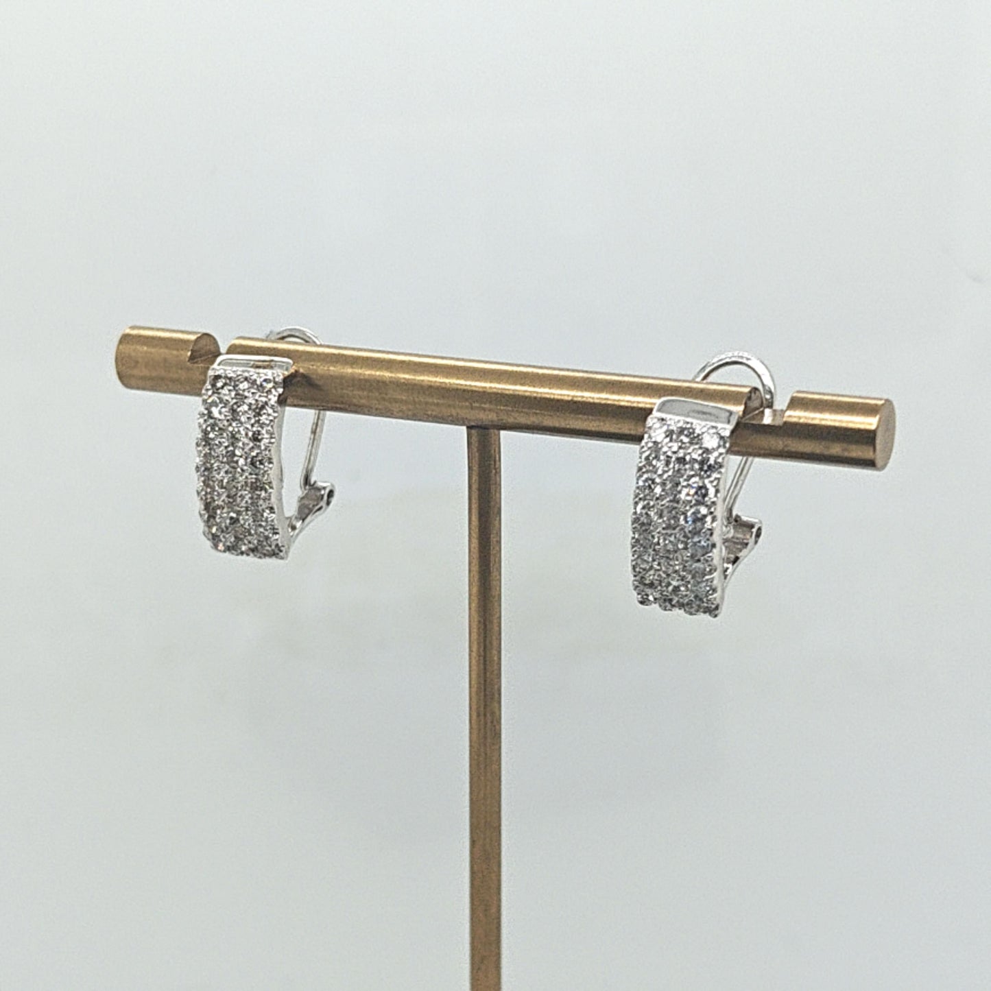 DIAMOND PAVE HUGGIE EARRINGS 1.52CT WHITE GOLD