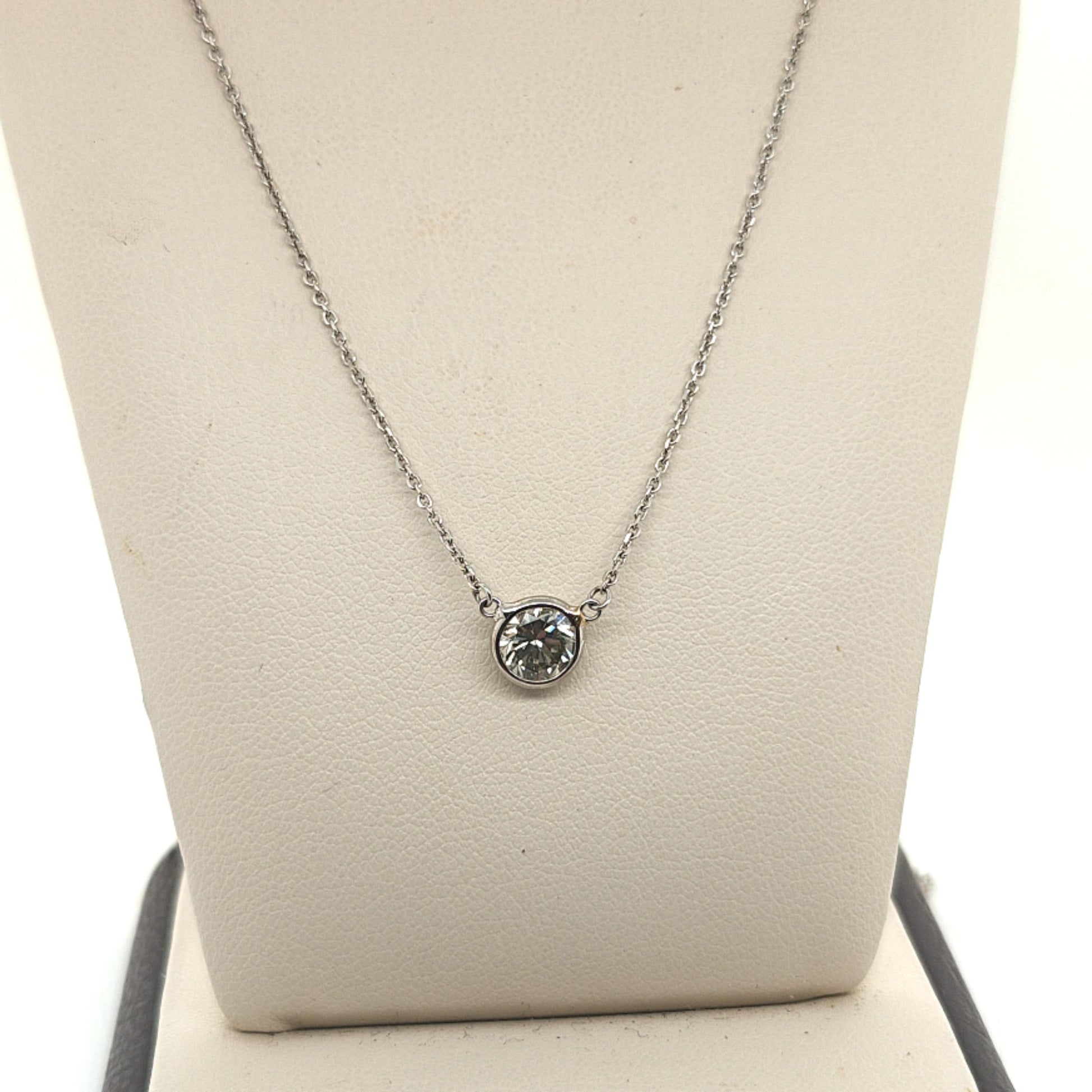 SOLITAIRE PENDANT NECKLACE 0.93CT PLATINUM AND WHITE GOLD