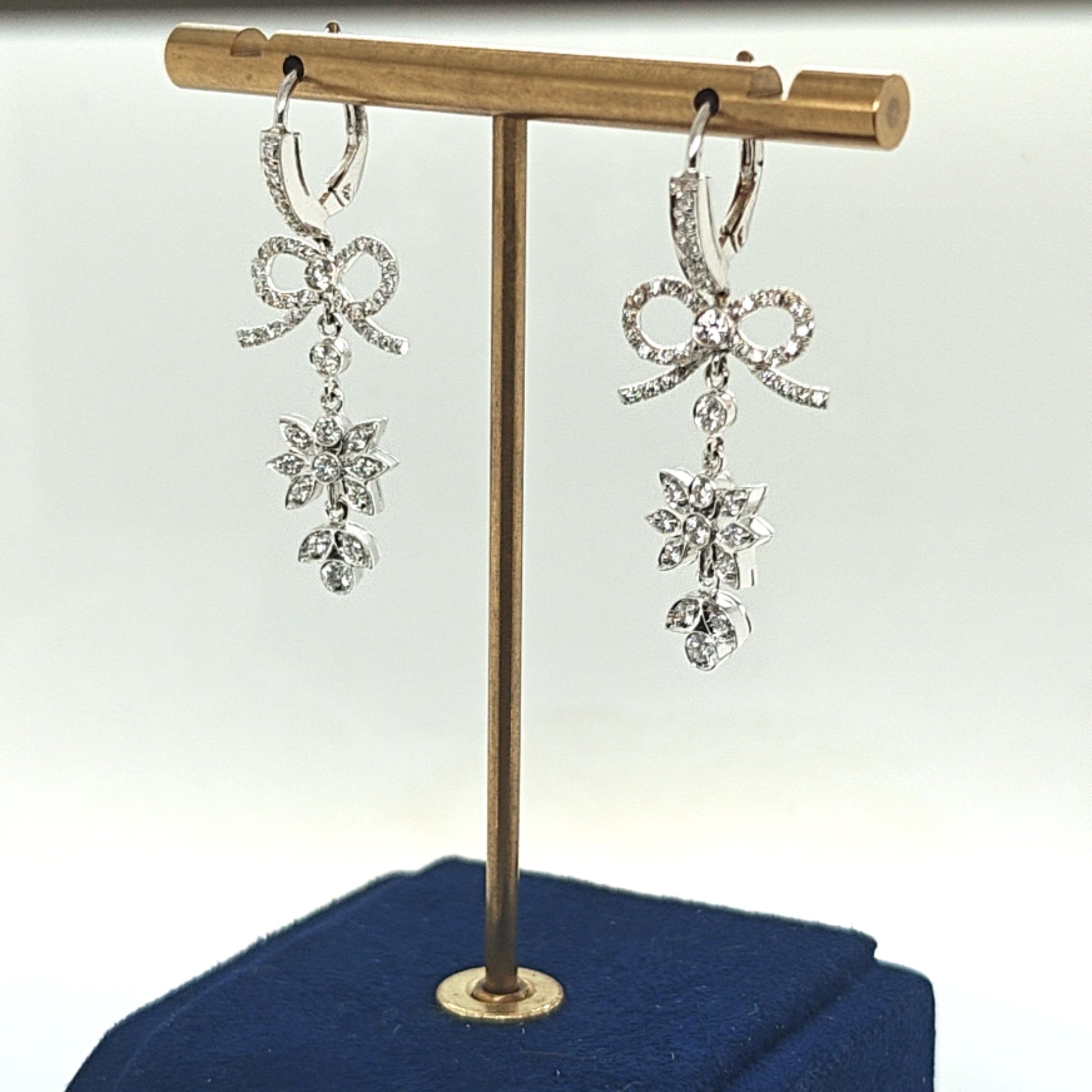 DIAMOND DANGLE EARRINGS 1.65CT VERA WANG WHITE GOLD