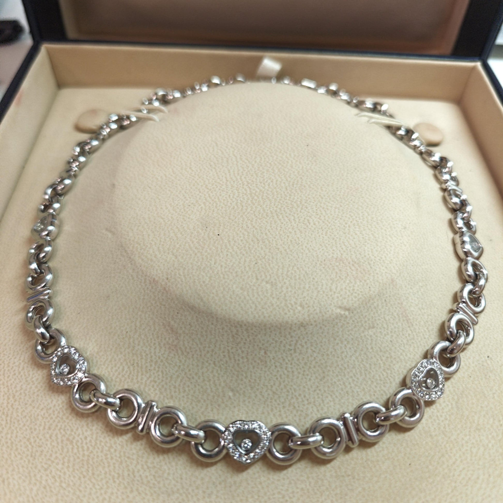 CHOPARD HAPPY DIAMONDS NECKLACE WHITE GOLD