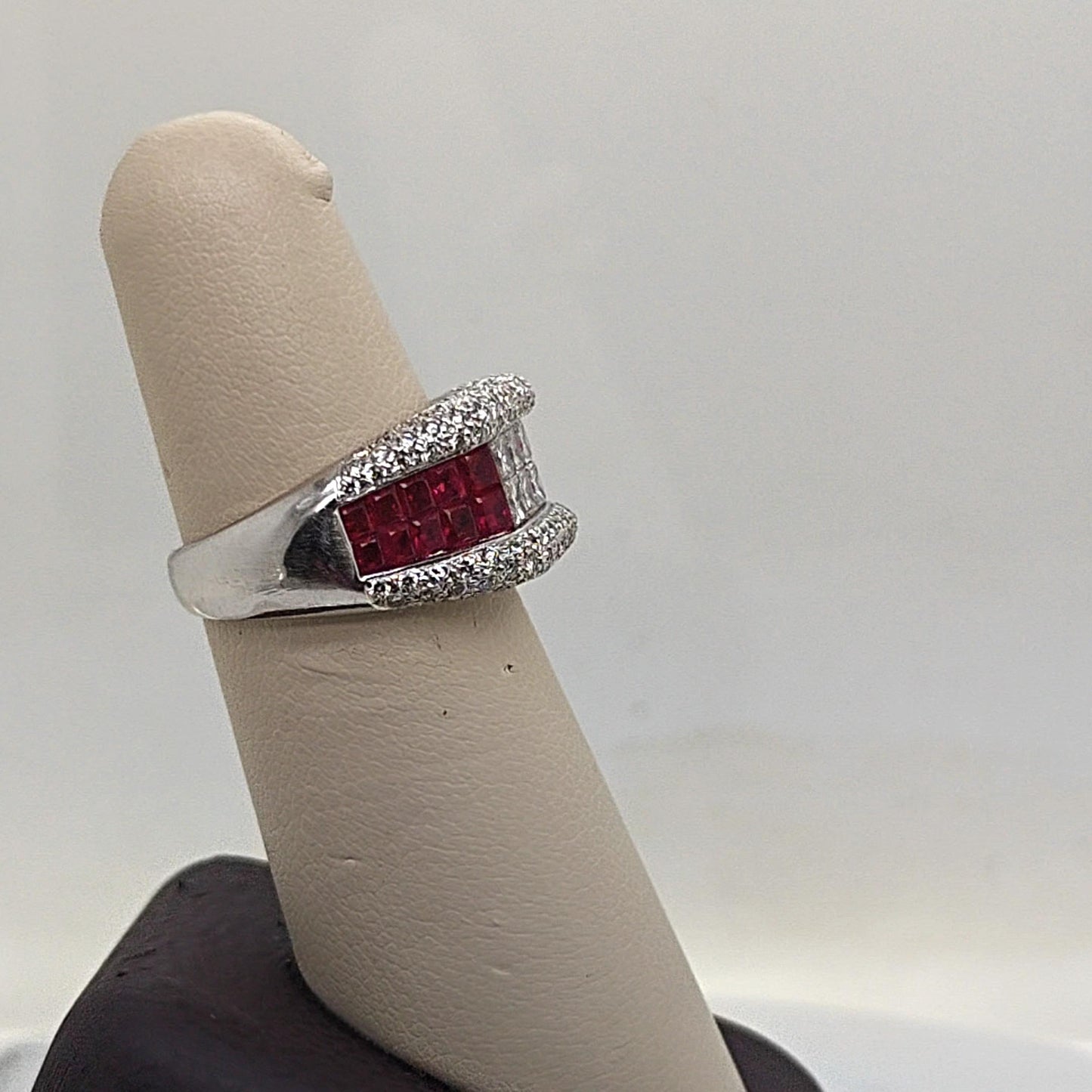 DIAMOND AND RUBY INVISIBLE SET 2.02CT RING WHITE GOLD