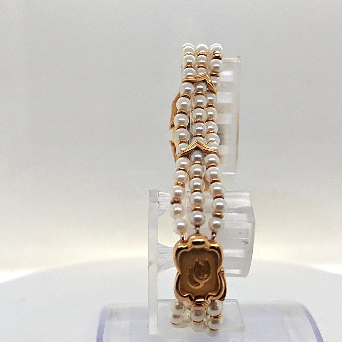 CARRERA Y CARRERA LADIES PEARL AND DIAMOND WATCH YELLOW GOLD VINTAGE