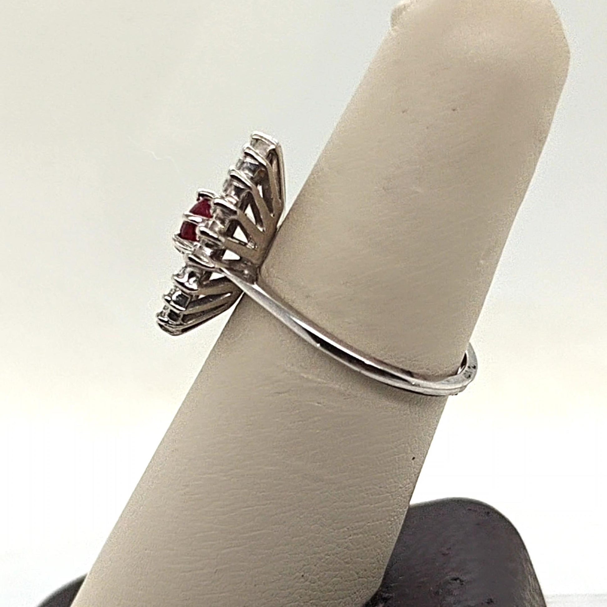 DIAMOND AND RUBY CLUSTER RING WHITE GOLD