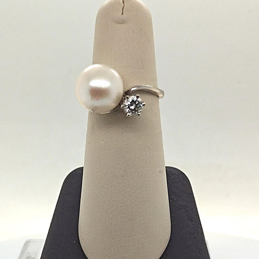 11.3MM PEARL AND DIAMOND RING WHITE GOLD