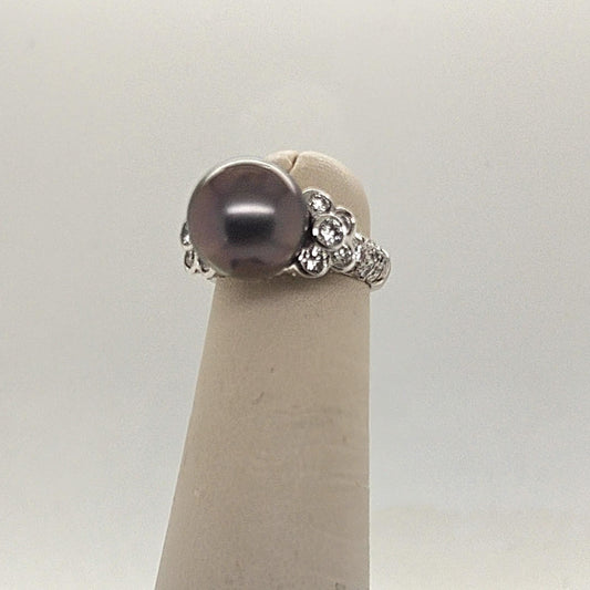 BLACK PEARL 11MM AND DIAMOND RING WHITE GOLD