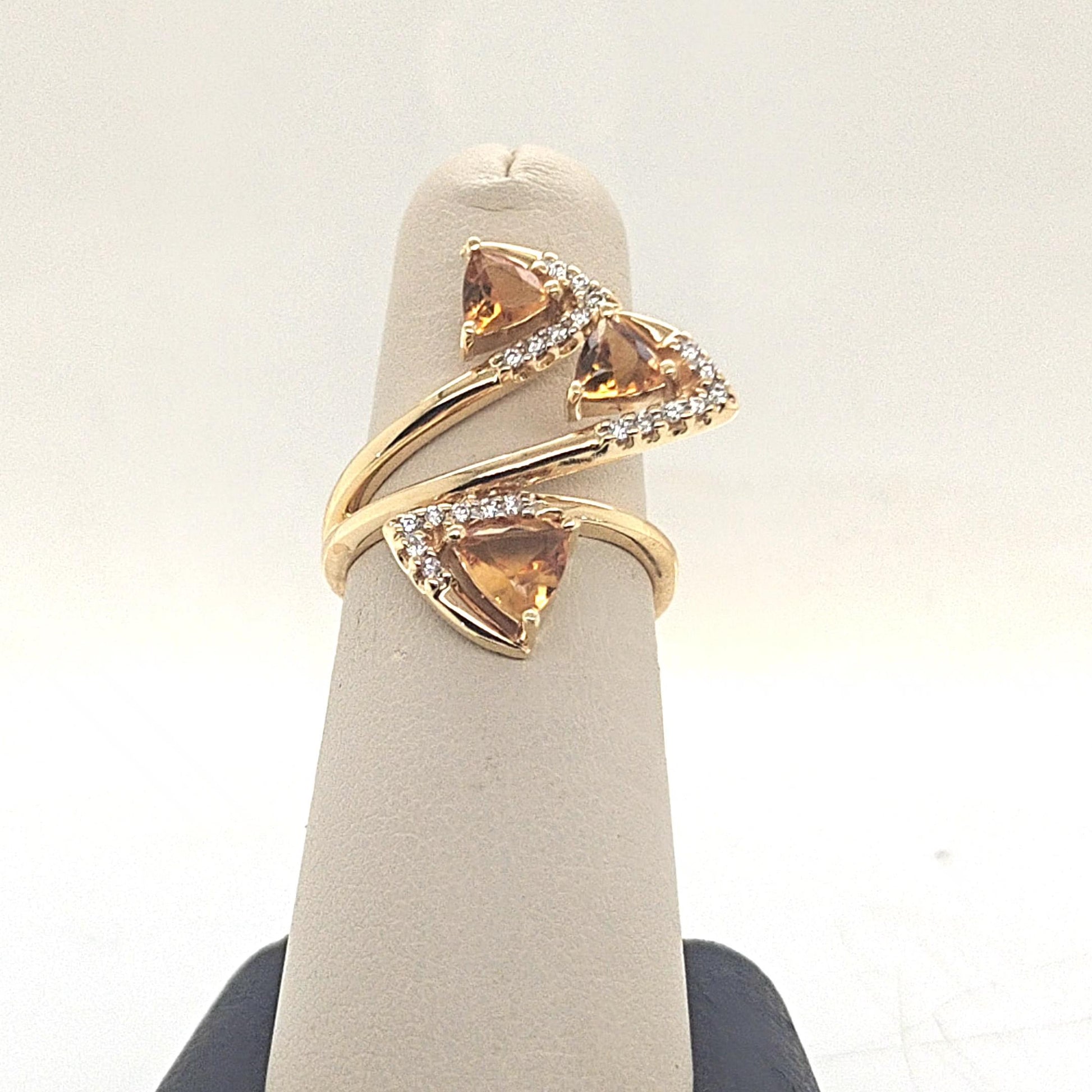 DIAMOND AND CITRINE RING YELLOW GOLD