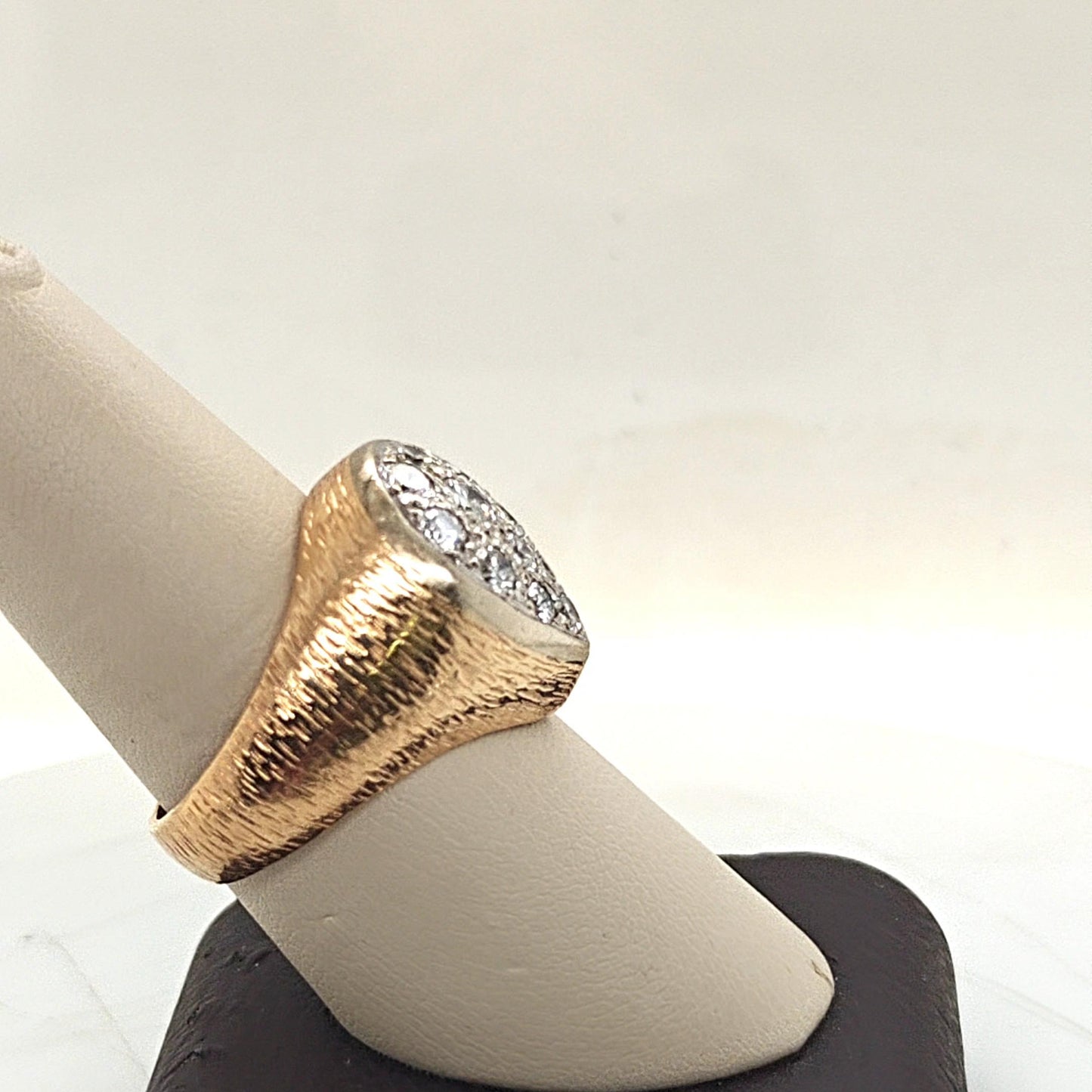 DIAMOND CLUSTER RING 1.35CTW YELLOW GOLD
