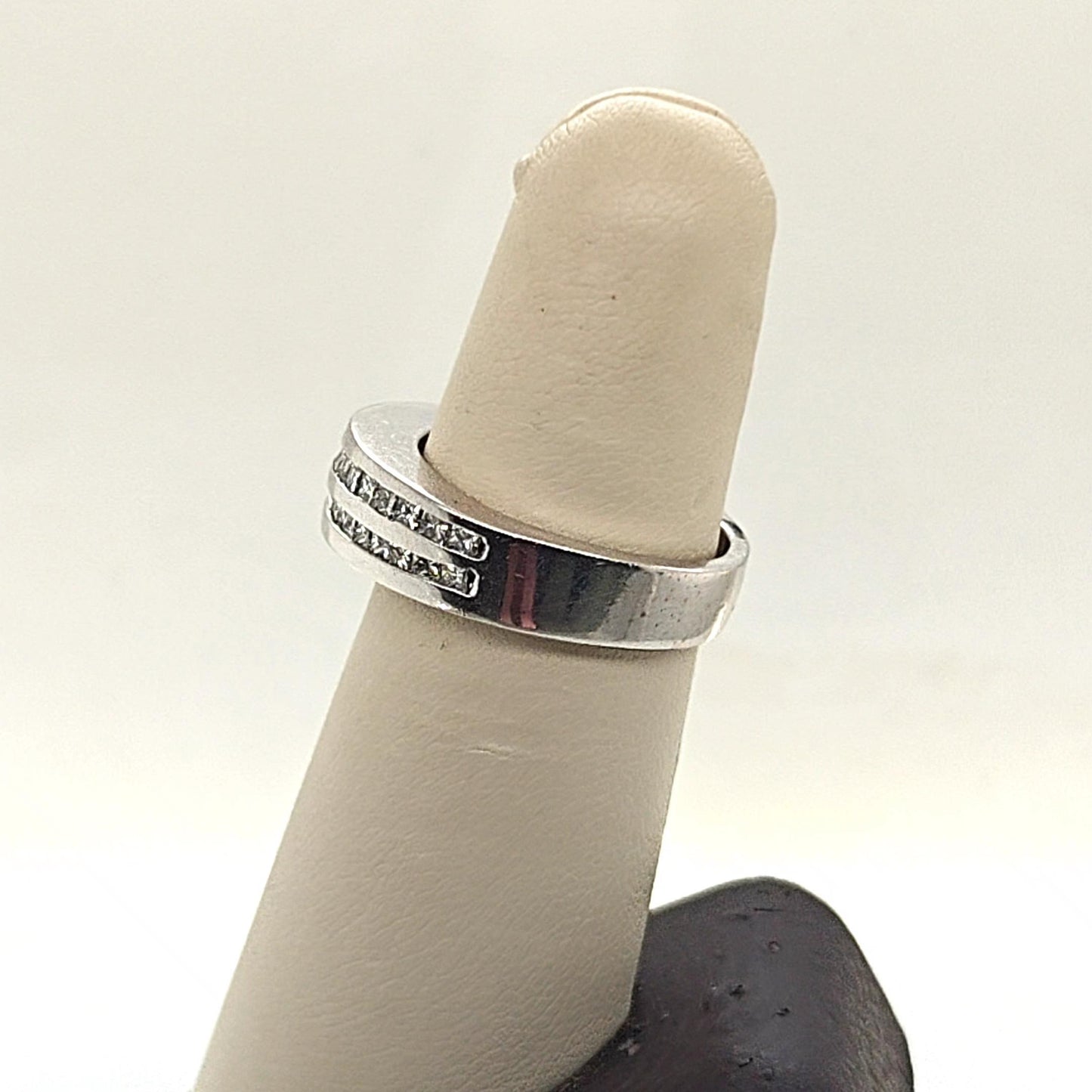 DIAMOND WEDDING BAND TWO ROWS 1.01CTW WHITE GOLD