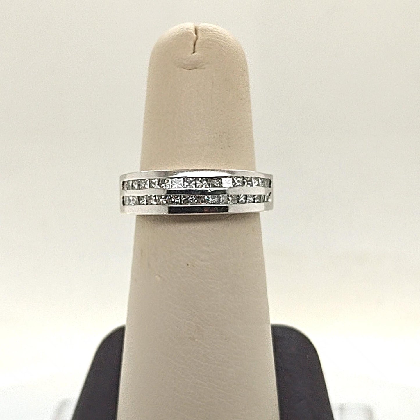 DIAMOND WEDDING BAND TWO ROWS 1.01CTW WHITE GOLD