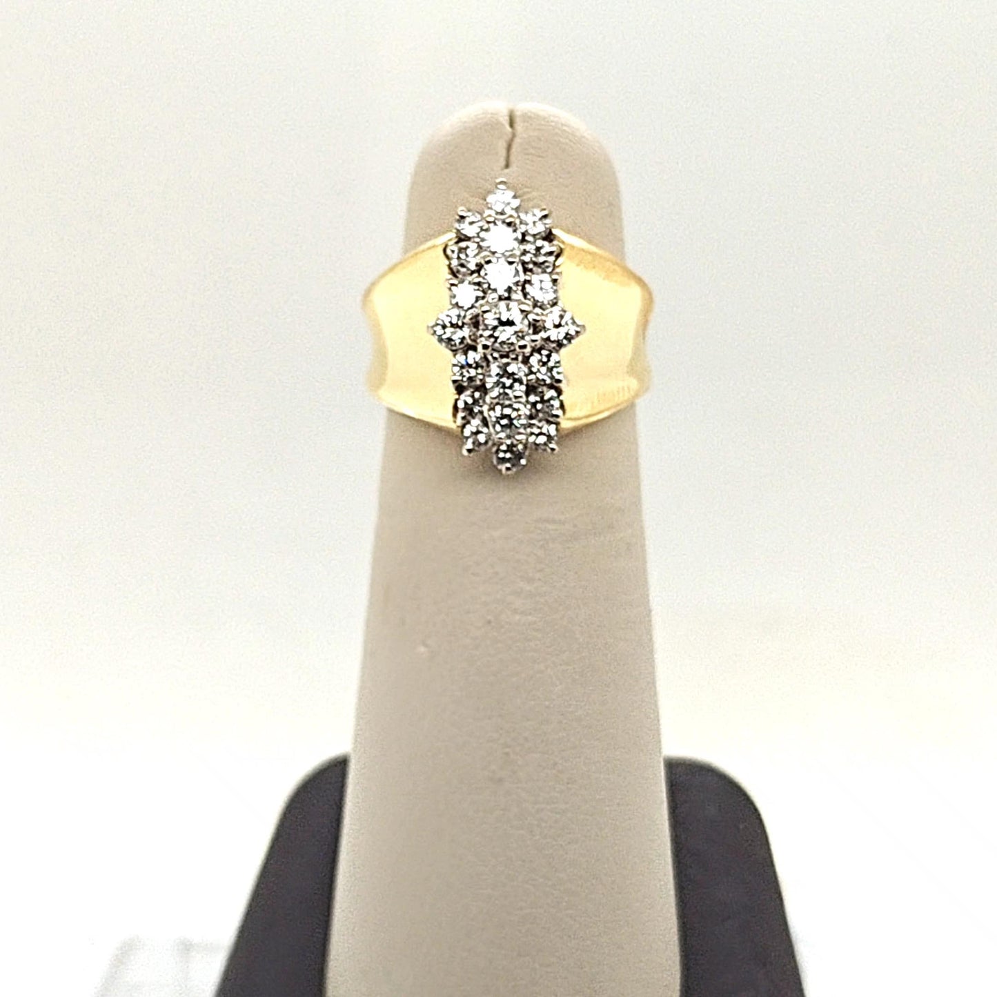 DIAMOND CLUSTER RING 1.05CTW YELLOW GOLD