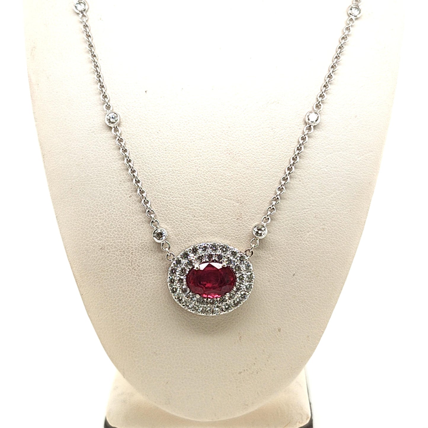 RUBY AND DIAMOND PENDANT NECKLACE WHITE GOLD