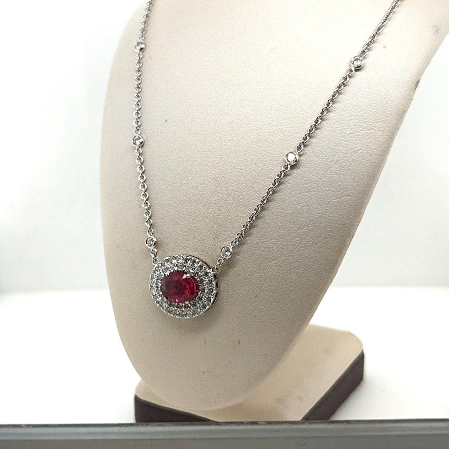 RUBY AND DIAMOND PENDANT NECKLACE WHITE GOLD