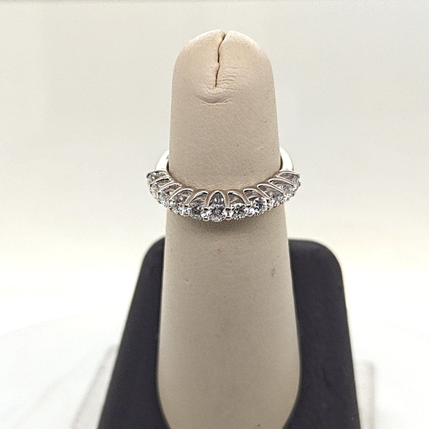 DIAMOND BAND RING 11 STONES 0.77CT WHITE GOLD