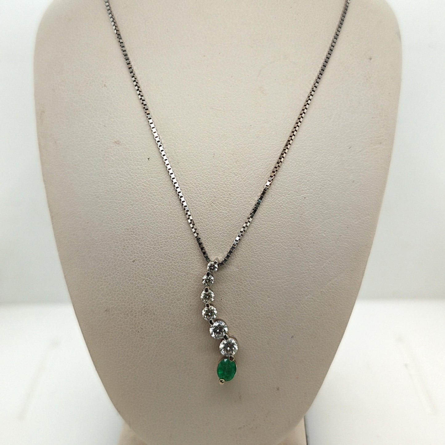 DIAMOND AND EMERALD JOURNEY PENDANT NECKLACE WHITE GOLD