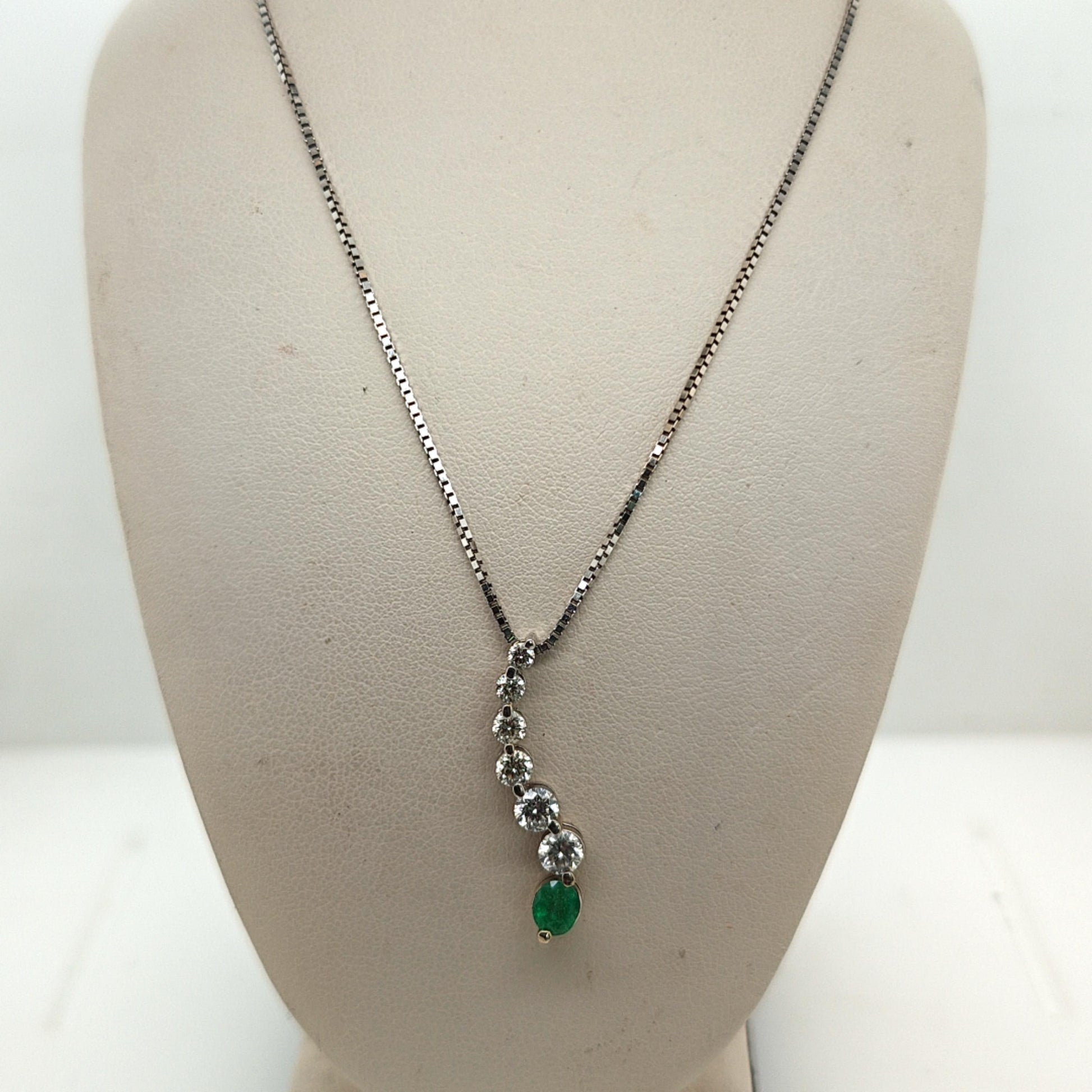 DIAMOND AND EMERALD JOURNEY PENDANT NECKLACE WHITE GOLD