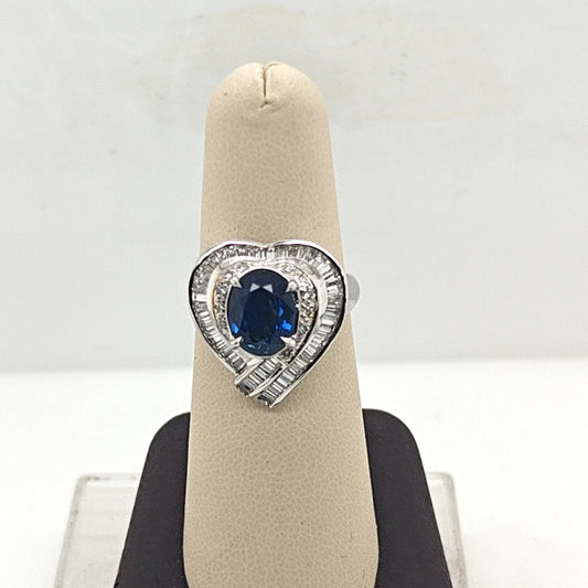 SAPPHIRE AND DIAMOND HEART SHAPED RING WHITE GOLD