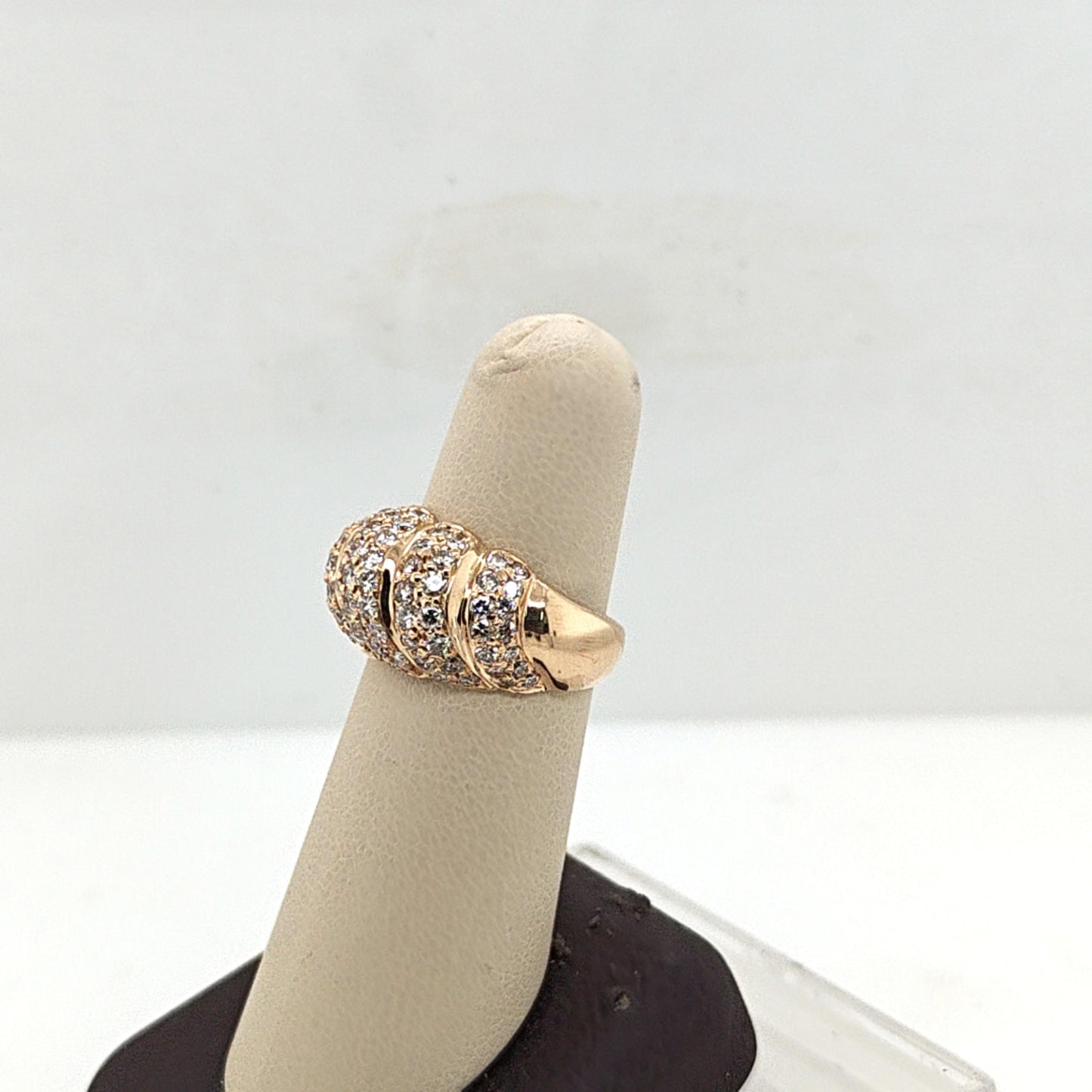 DIAMOND SET GADROON DOME PAVE RING 1.55CTW YELLOW GOLD
