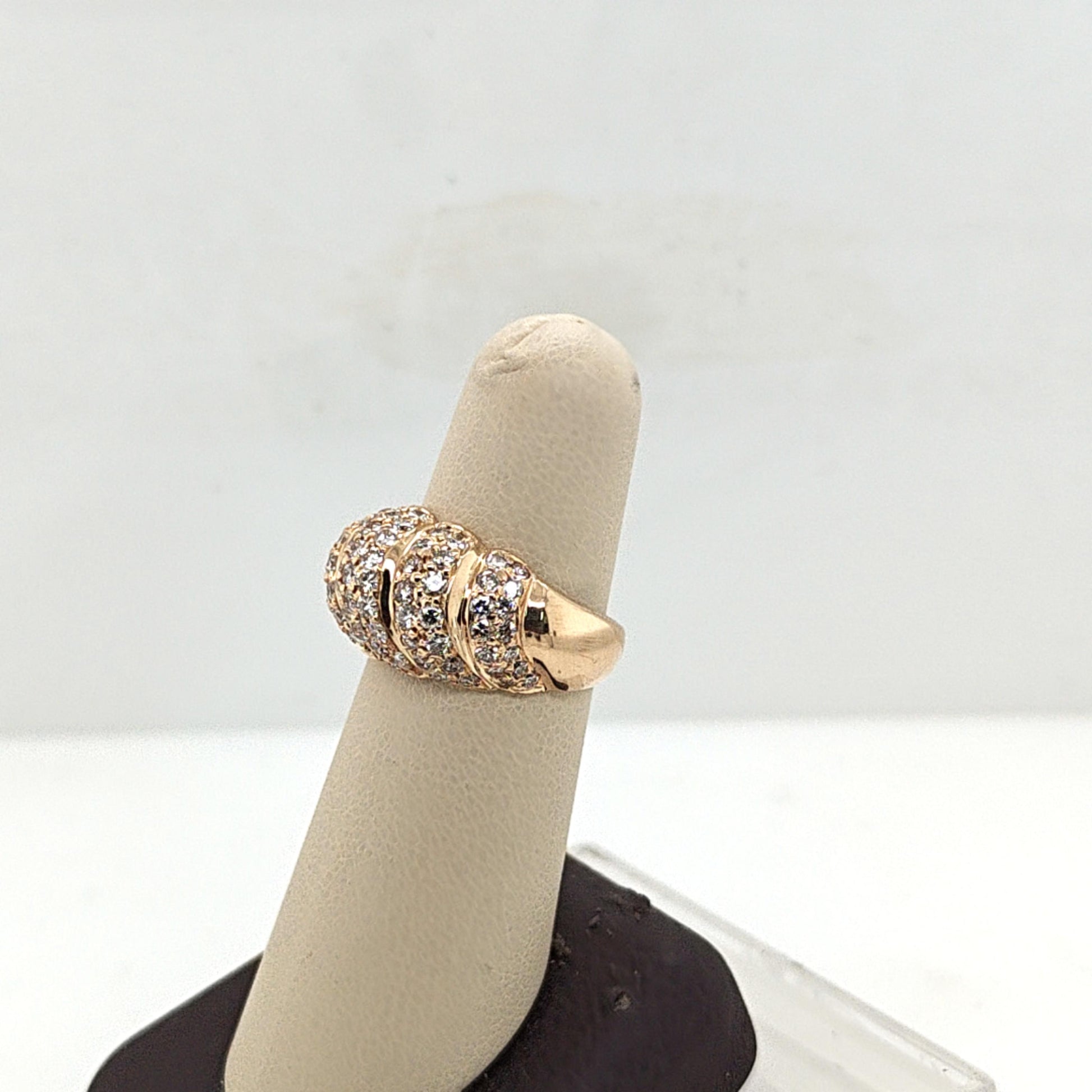 DIAMOND SET GADROON DOME PAVE RING 1.55CTW YELLOW GOLD