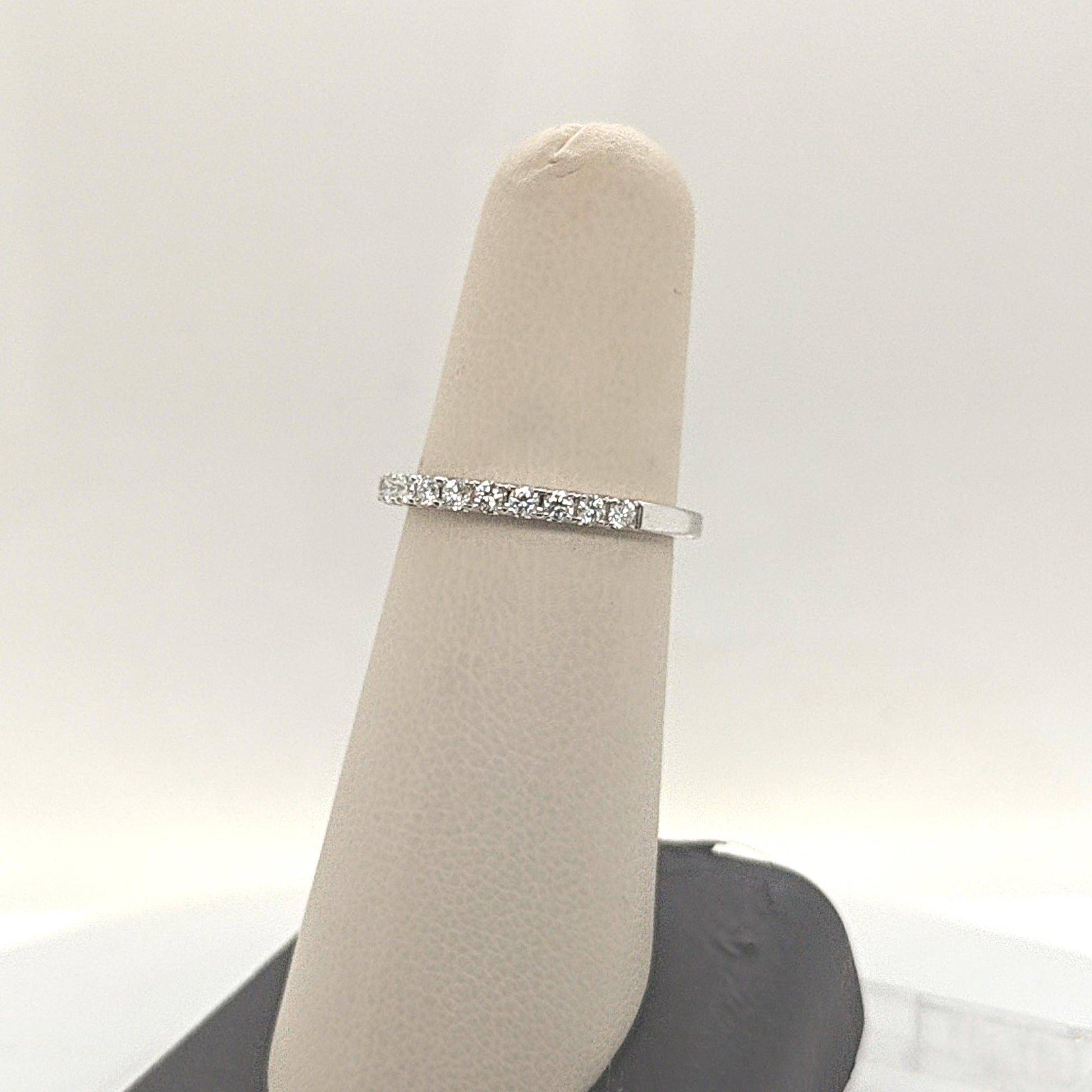 DIAMOND HALF ETERNITY BAND RING 0.45CTW WHITE GOLD