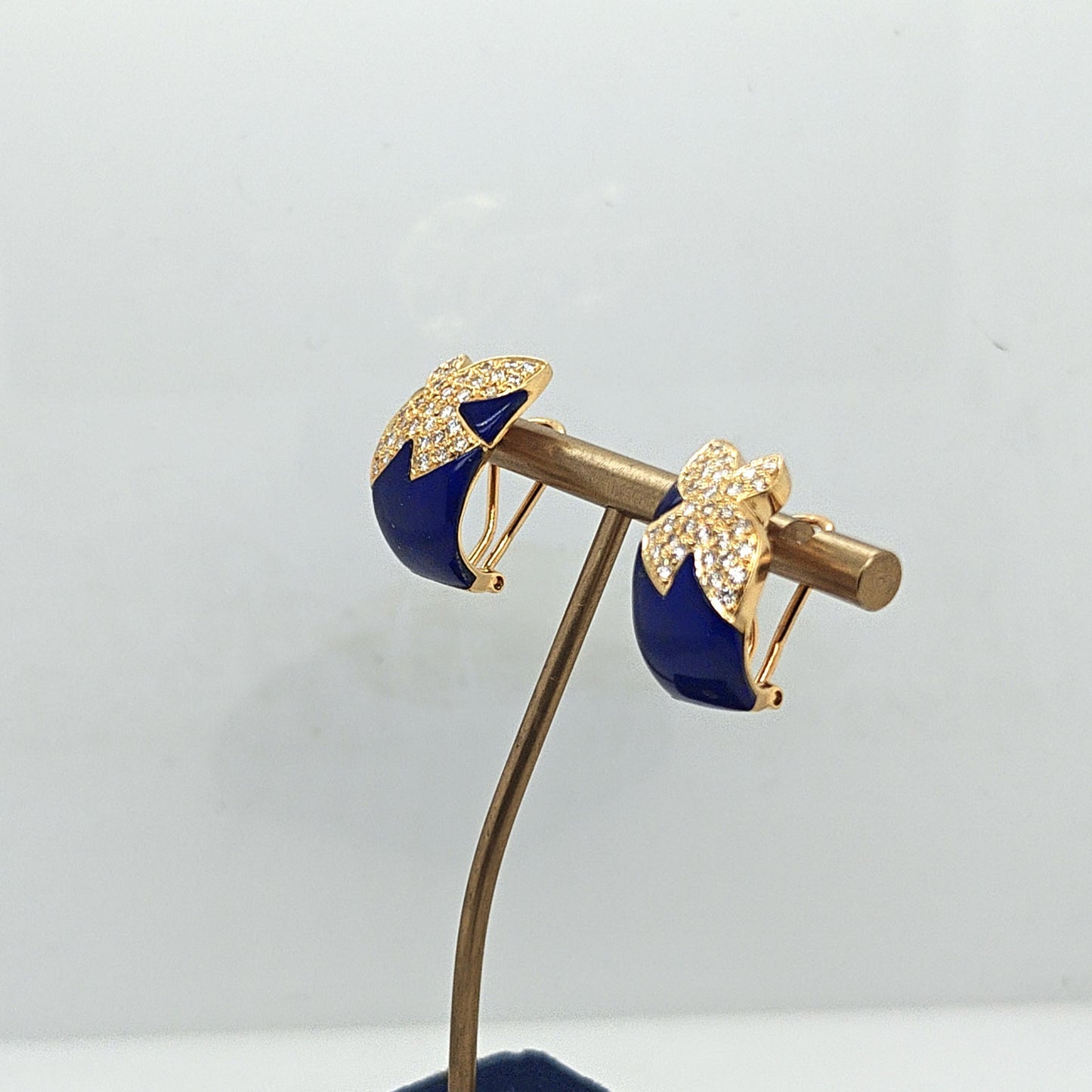 DIAMOND AND ENAMEL BIRD MOTIF EARRINGS YELLOW GOLD