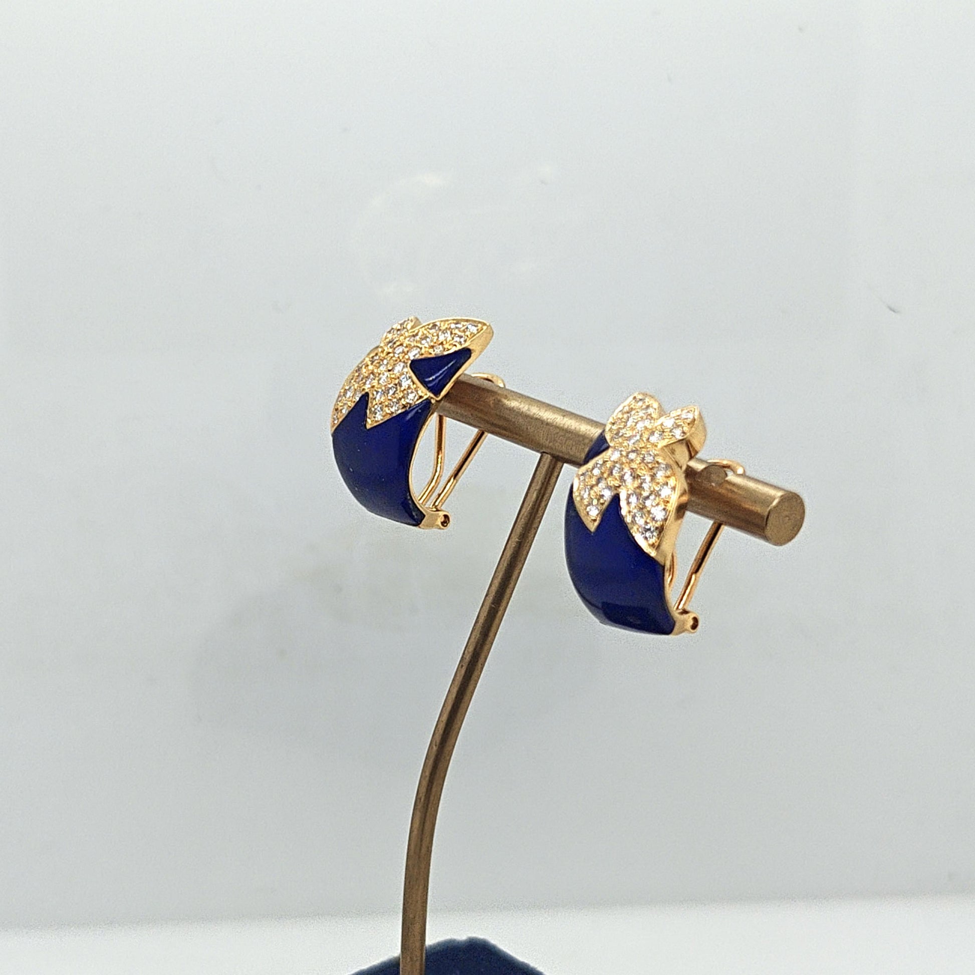 DIAMOND AND ENAMEL BIRD MOTIF EARRINGS YELLOW GOLD