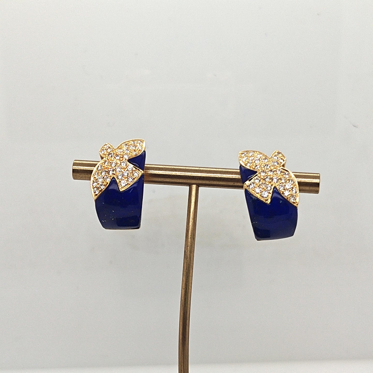 DIAMOND AND ENAMEL BIRD MOTIF EARRINGS YELLOW GOLD