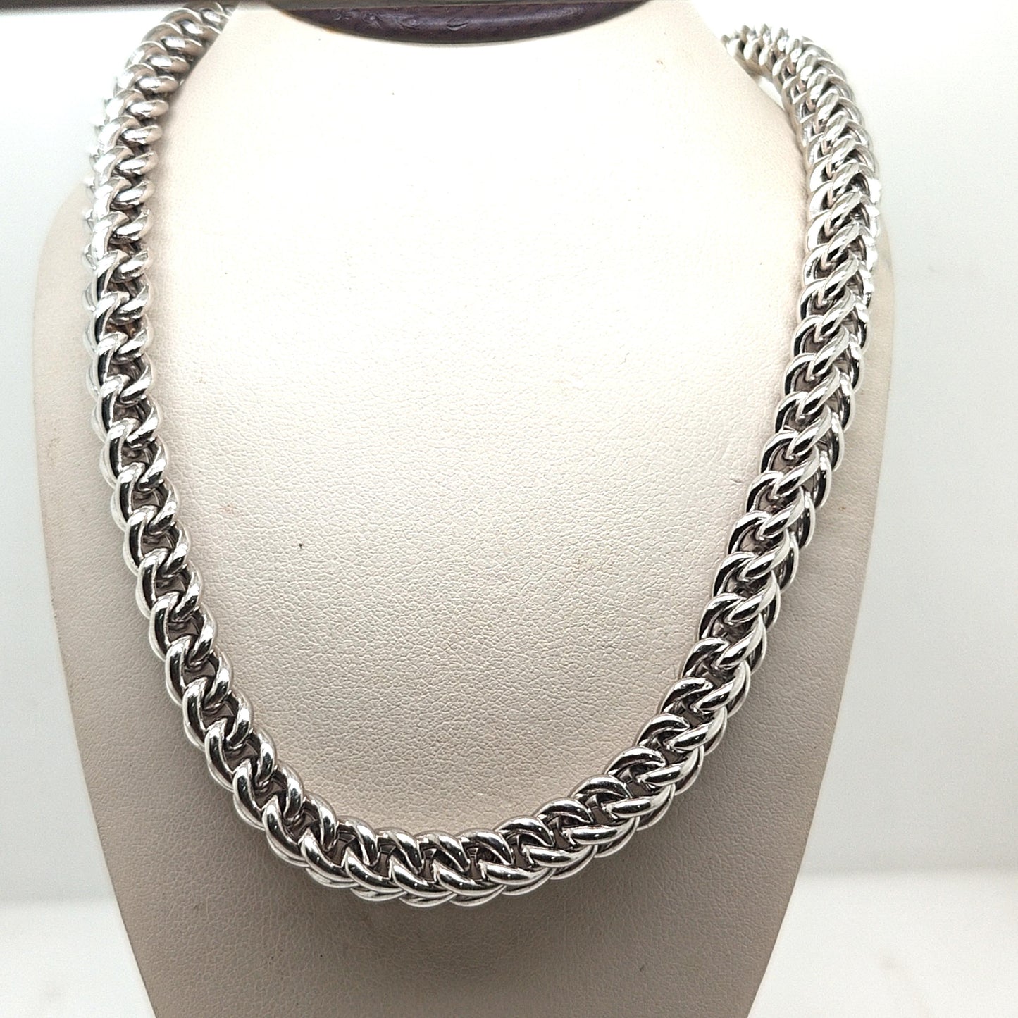 SOHO WHITE GOLD ENAMEL 1.00CTW DIAMOND NECKLACE
