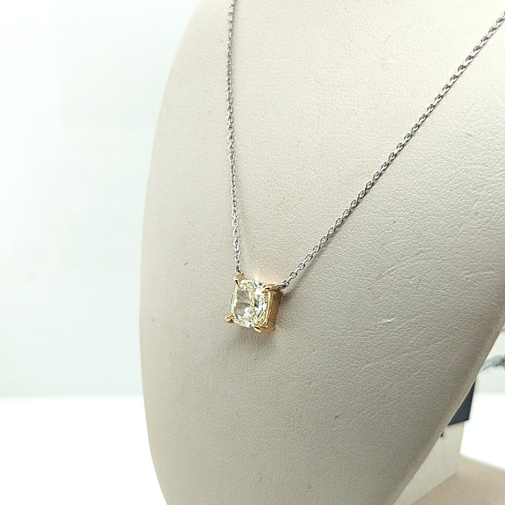DIAMOND PENDANT NECKLACE SQUARE CUSHION 2.54CT LIGHT FANCY YELLOW