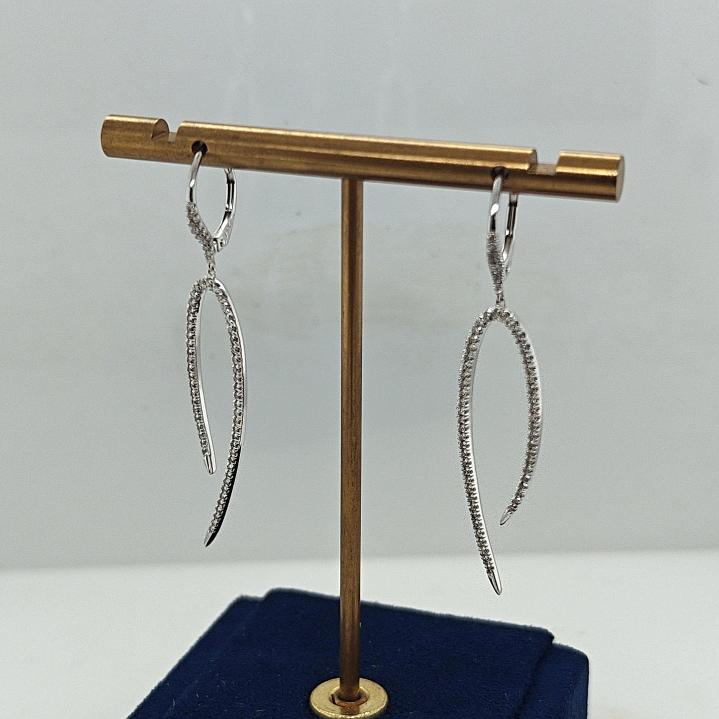 GABRIEL & CO. DIAMOND DANGLE EARRINGS WHITE GOLD