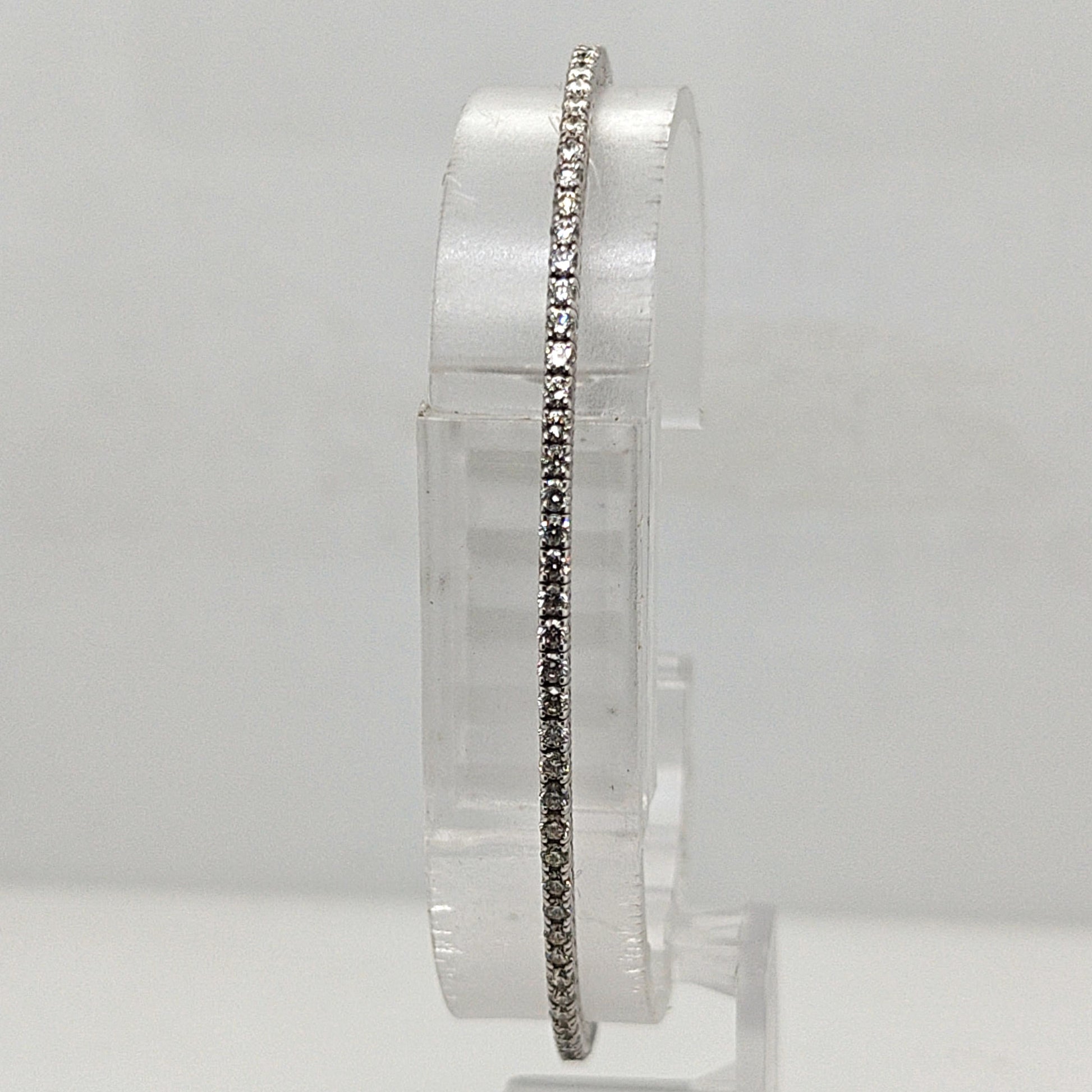 DIAMOND FLEXIBLE BANGLE 1.12CTW WHITE GOLD