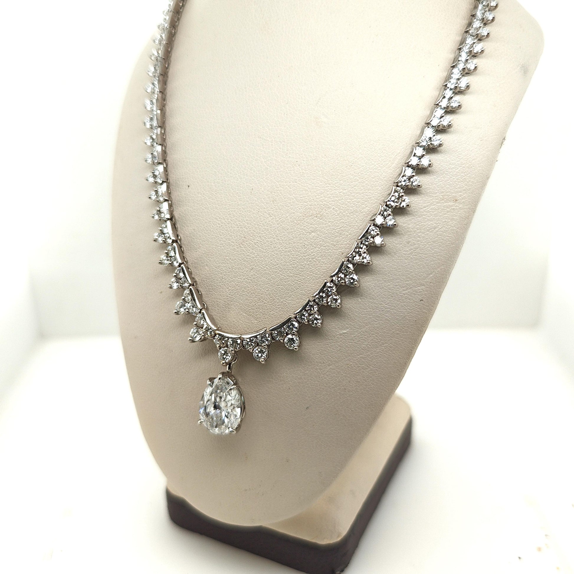 DIAMOND NECKLACE WITH 3.87CT PEAR SHAPED DIAMOND DROP