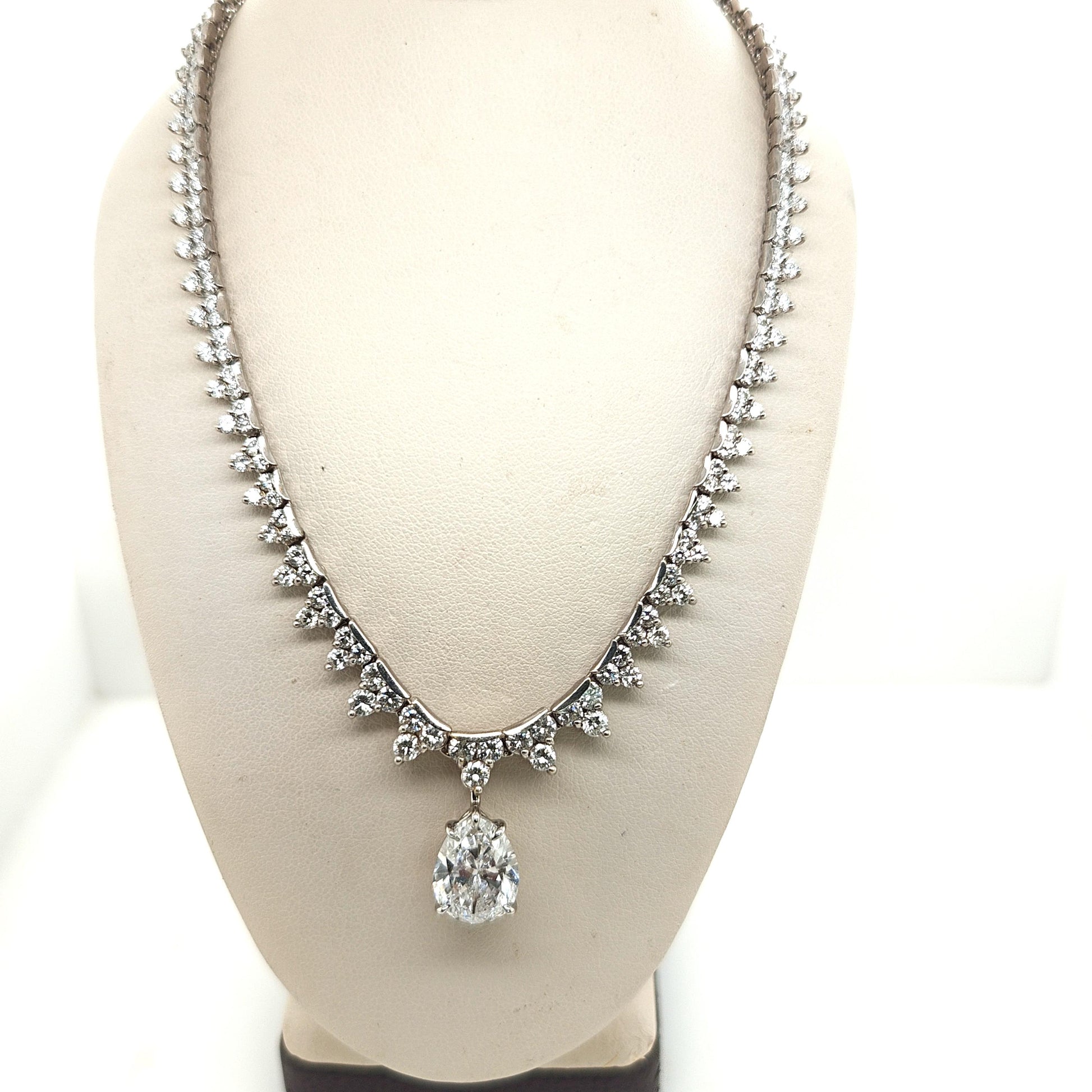 DIAMOND NECKLACE WITH 3.87CT PEAR SHAPED DIAMOND DROP