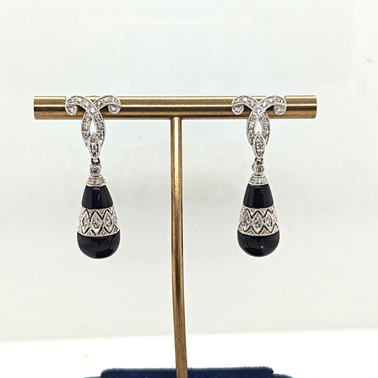 ART DECO ONYX AND DIAMOND DANGLING EARRINGS WHITE GOLD