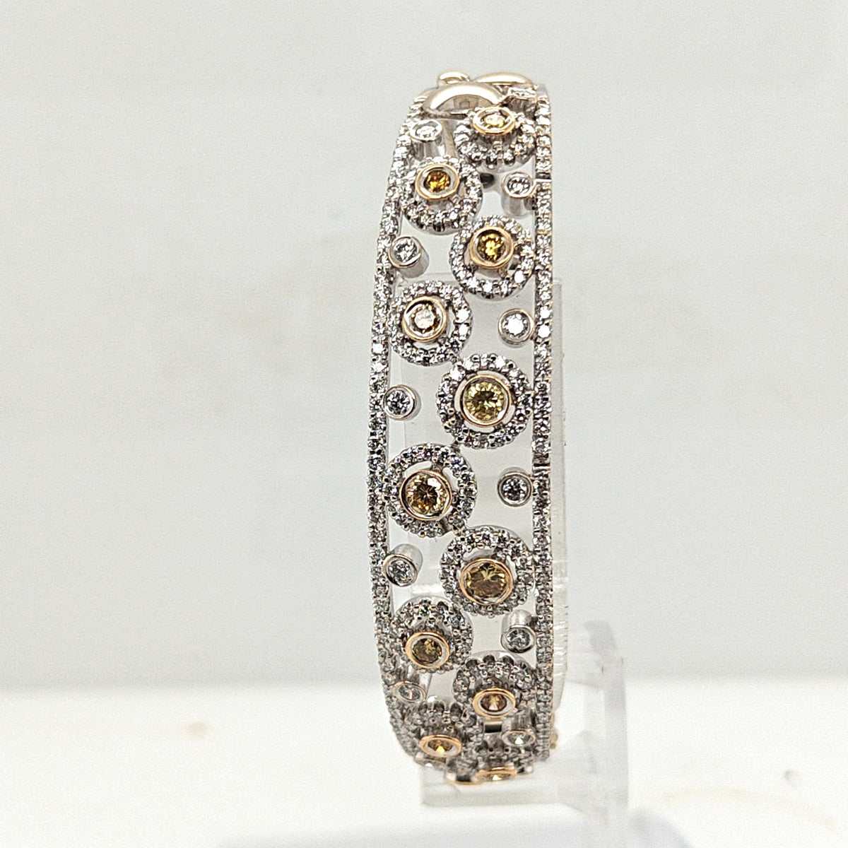 DIAMOND BANGLE BRACELET 3.6CTW WHITE GOLD