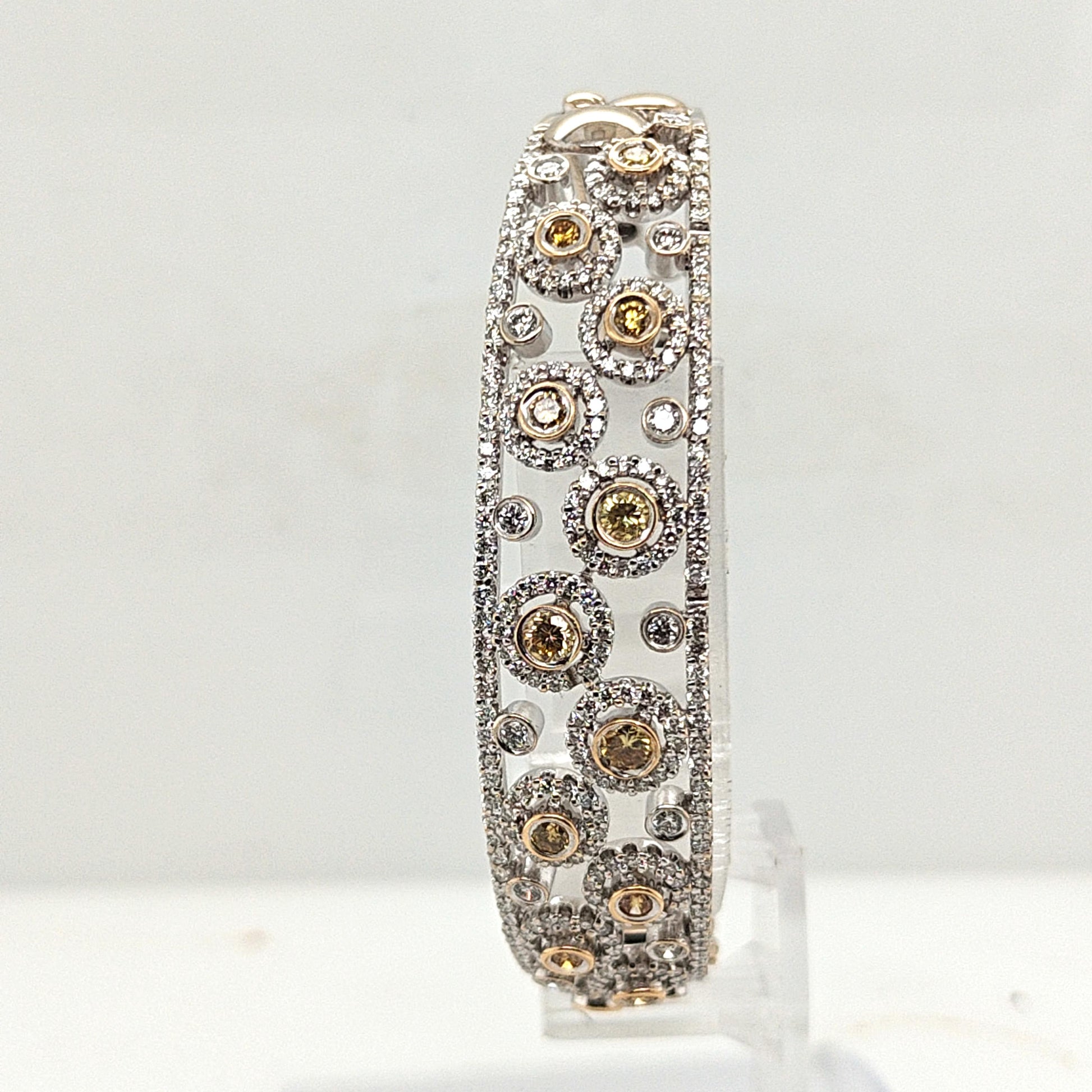 DIAMOND BANGLE BRACELET 3.6CTW WHITE GOLD