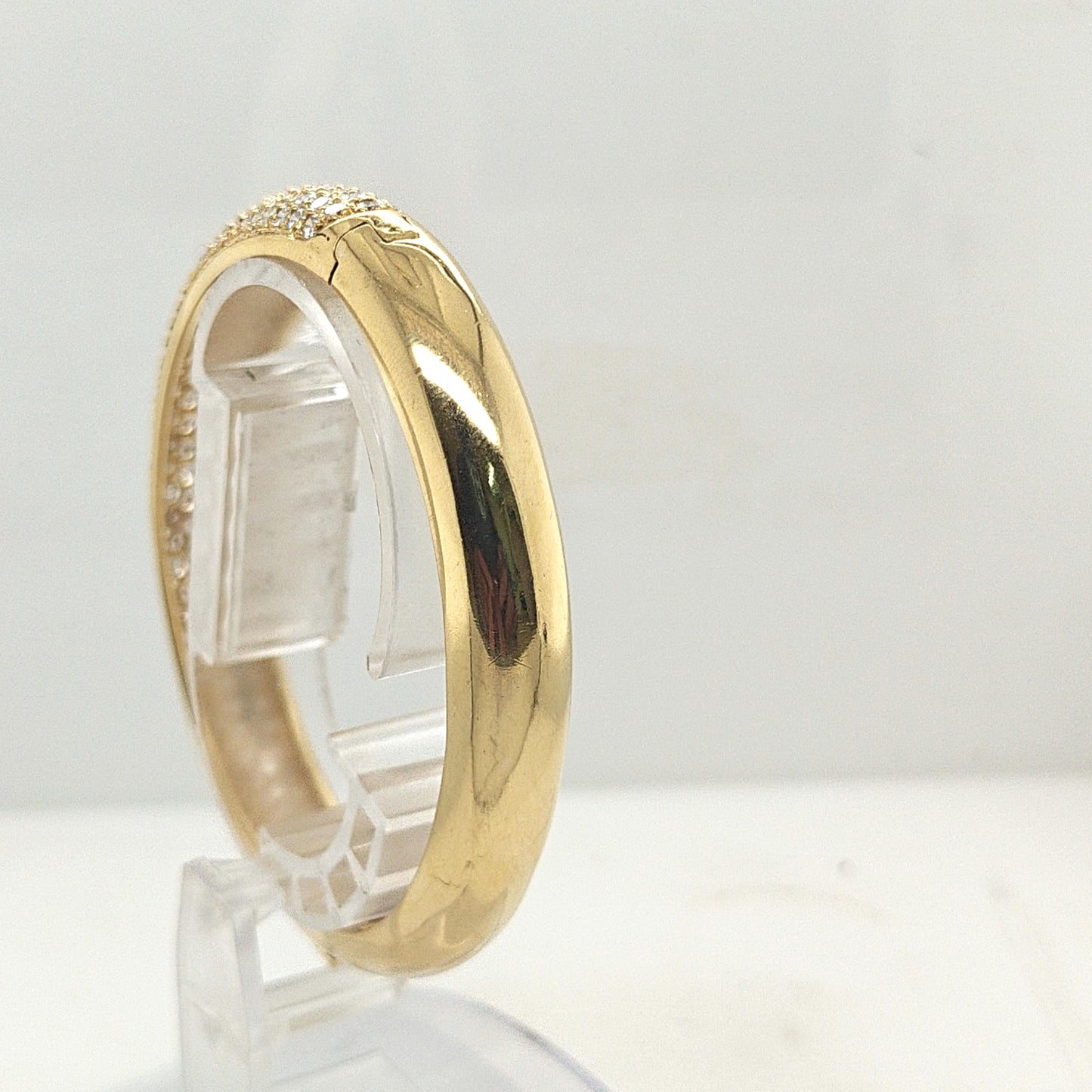 LARGE DIAMOND BANGLE BRACELET 10.25CTW YELLOW GOLD