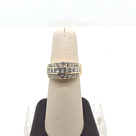 DIAMOND THREE ROW RING 2.01CTW YELLOW GOLD